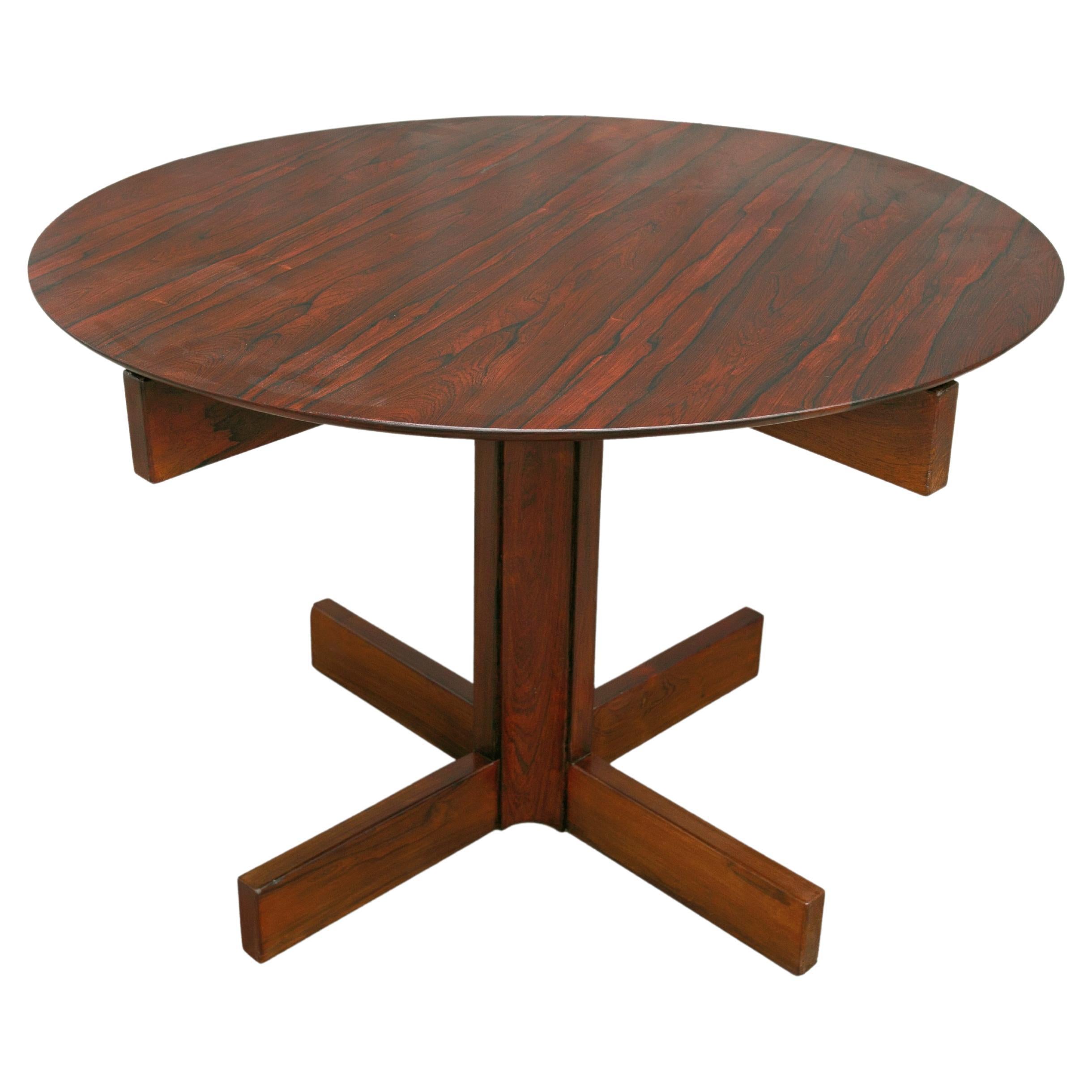 Mid-Century Modern Dining Table in Hardwood by Sergio Rodrigues, 1960, Brazil For Sale