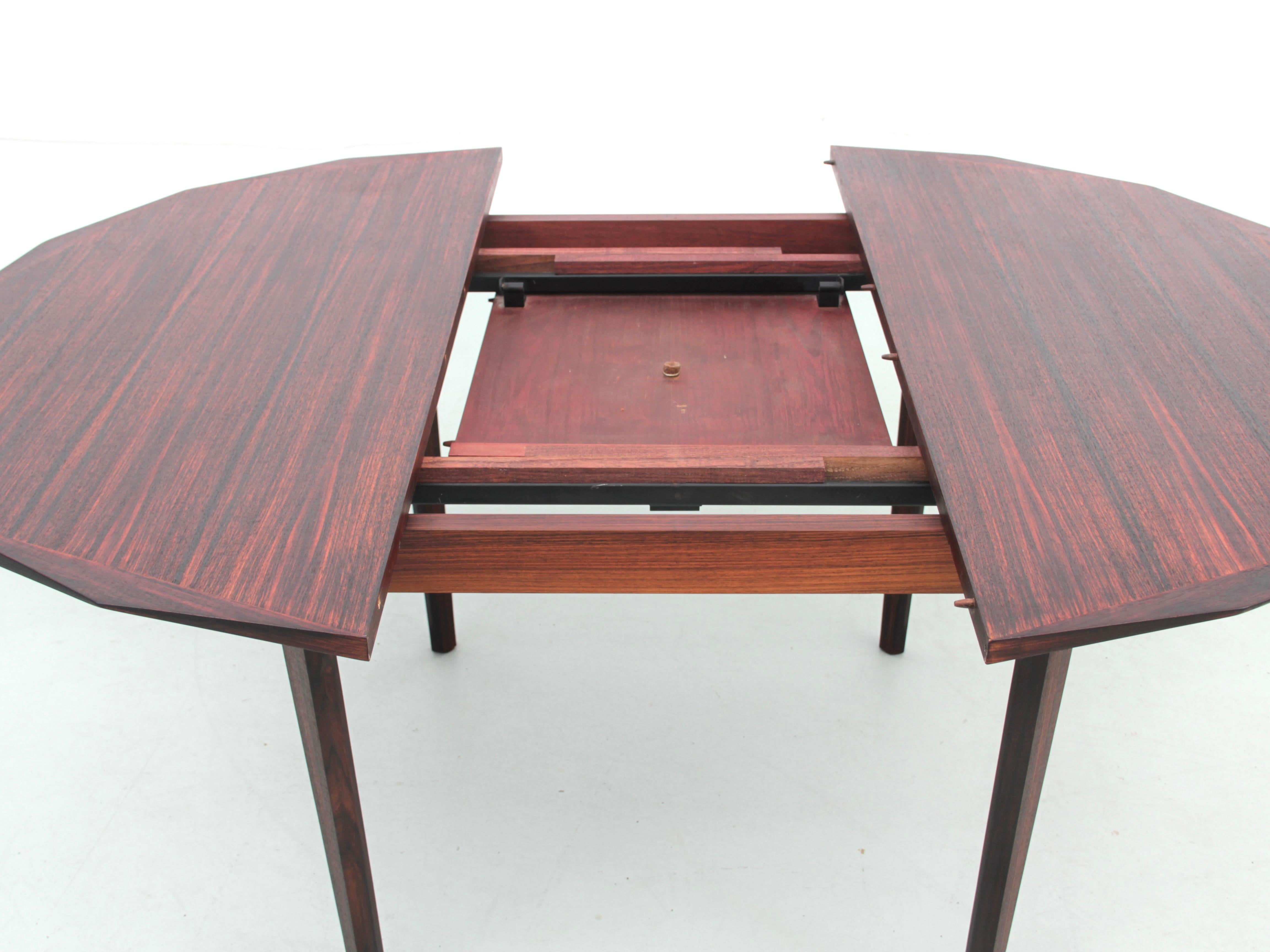 Table de salle à manger en bois de rose The Moderns en vente 3