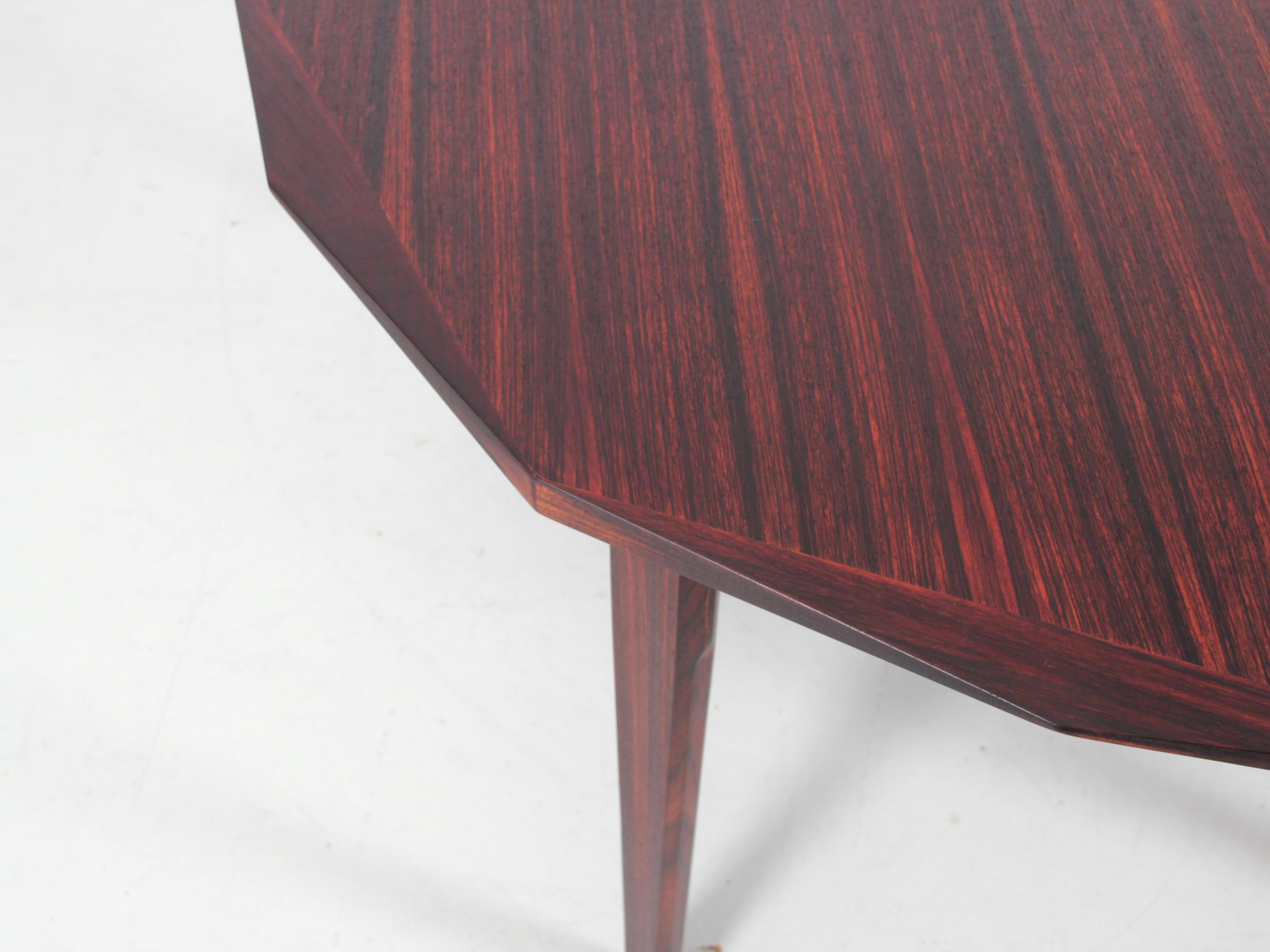 Milieu du XXe siècle Table de salle à manger en bois de rose The Moderns en vente