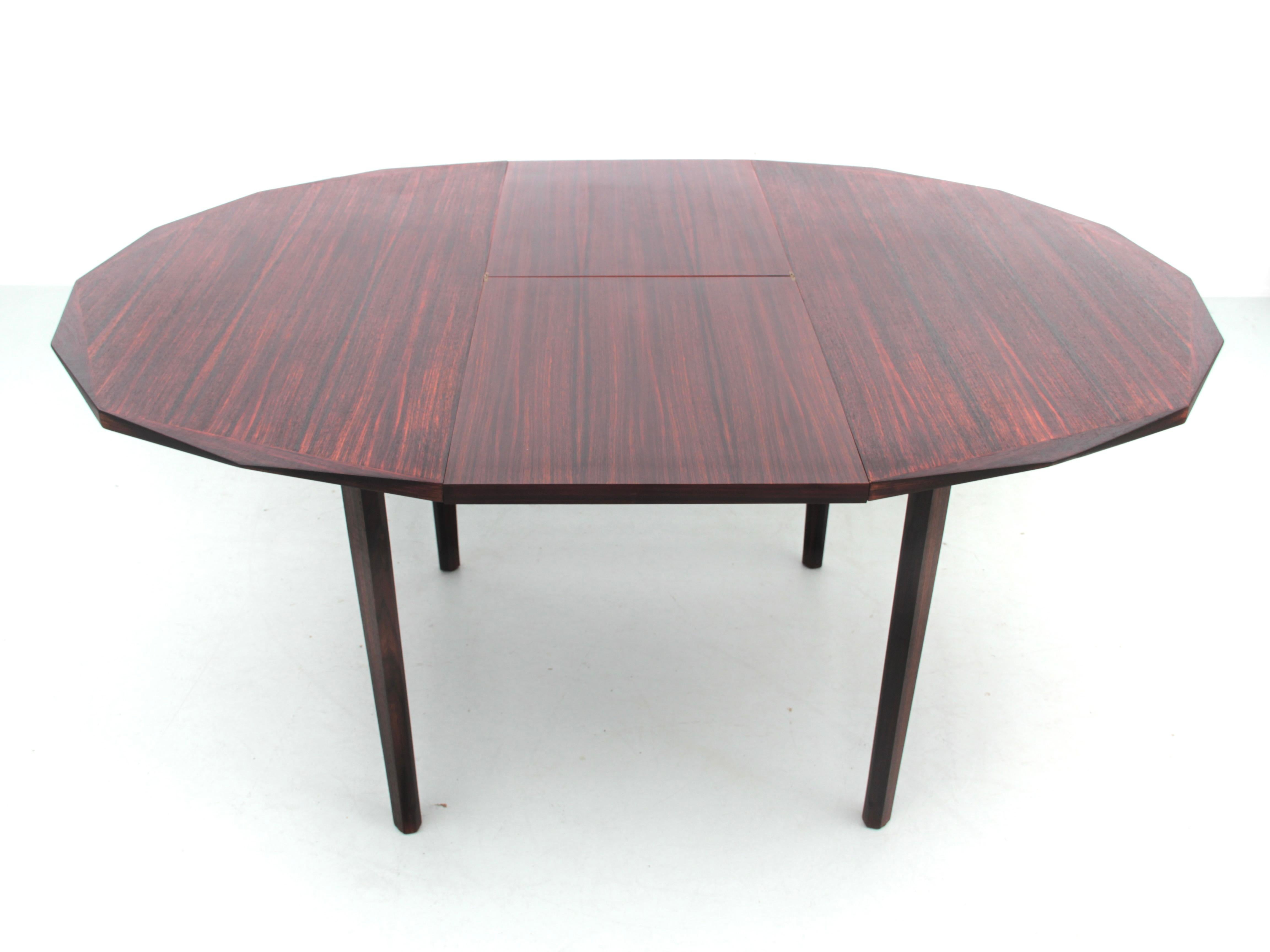 Table de salle à manger en bois de rose The Moderns en vente 1