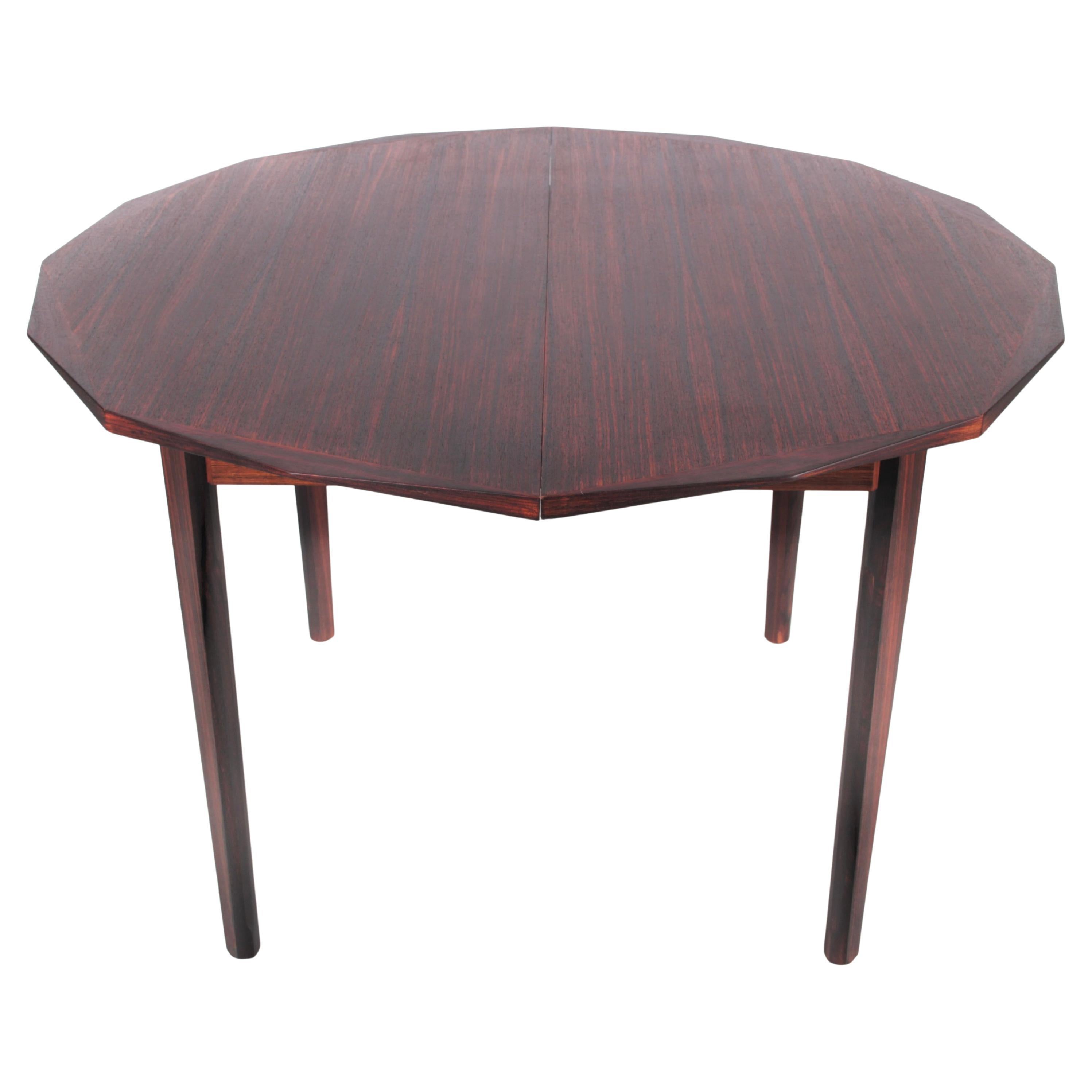 Table de salle à manger The Moderns en bois de rose.
