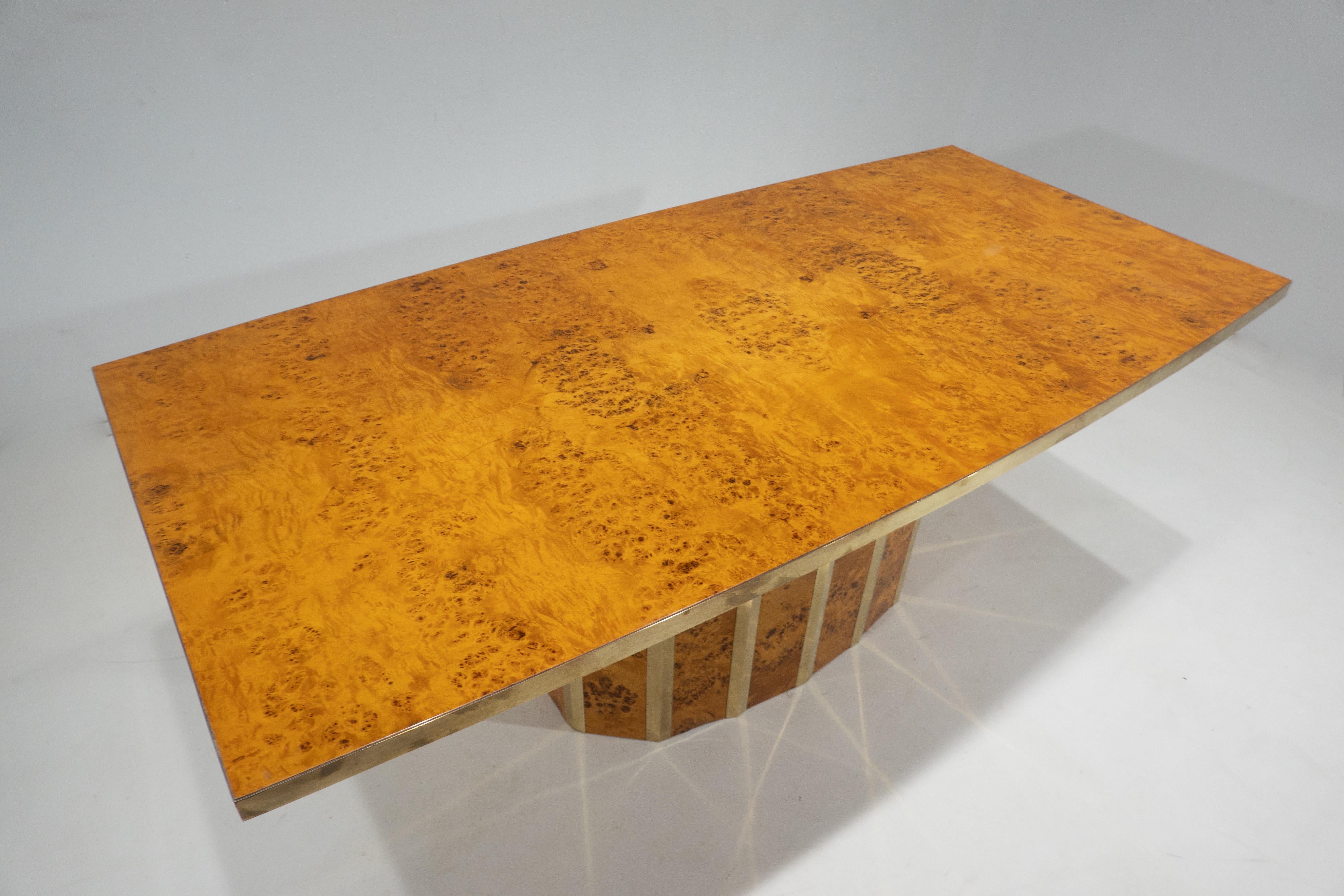 Mid-Century Modern Dining Table in the Style of Willy Rizzo, Ash Burl, Italy For Sale 1