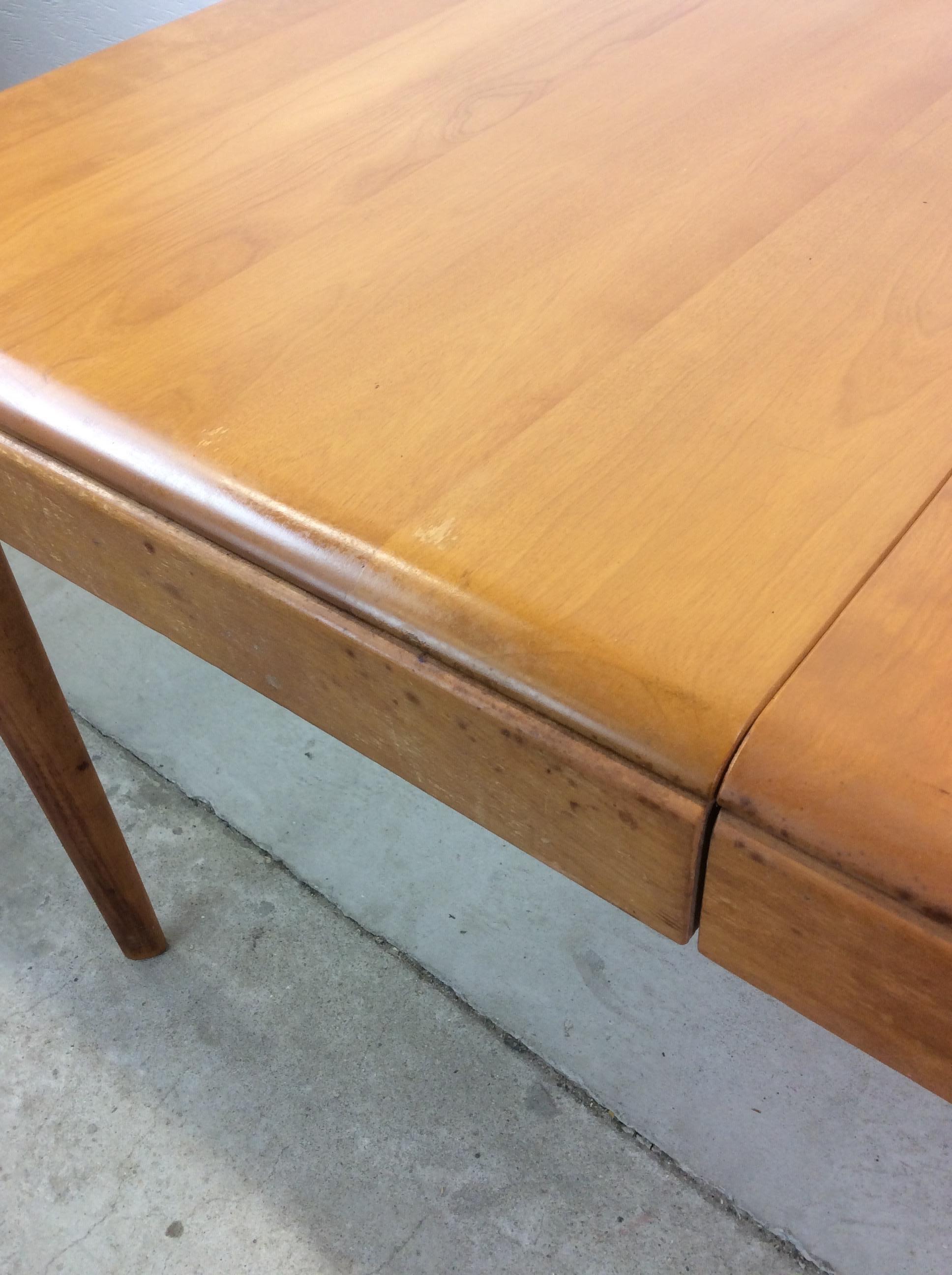 20th Century Mid Century Modern Dining Table with Leaf by Heywood Wakefield For Sale