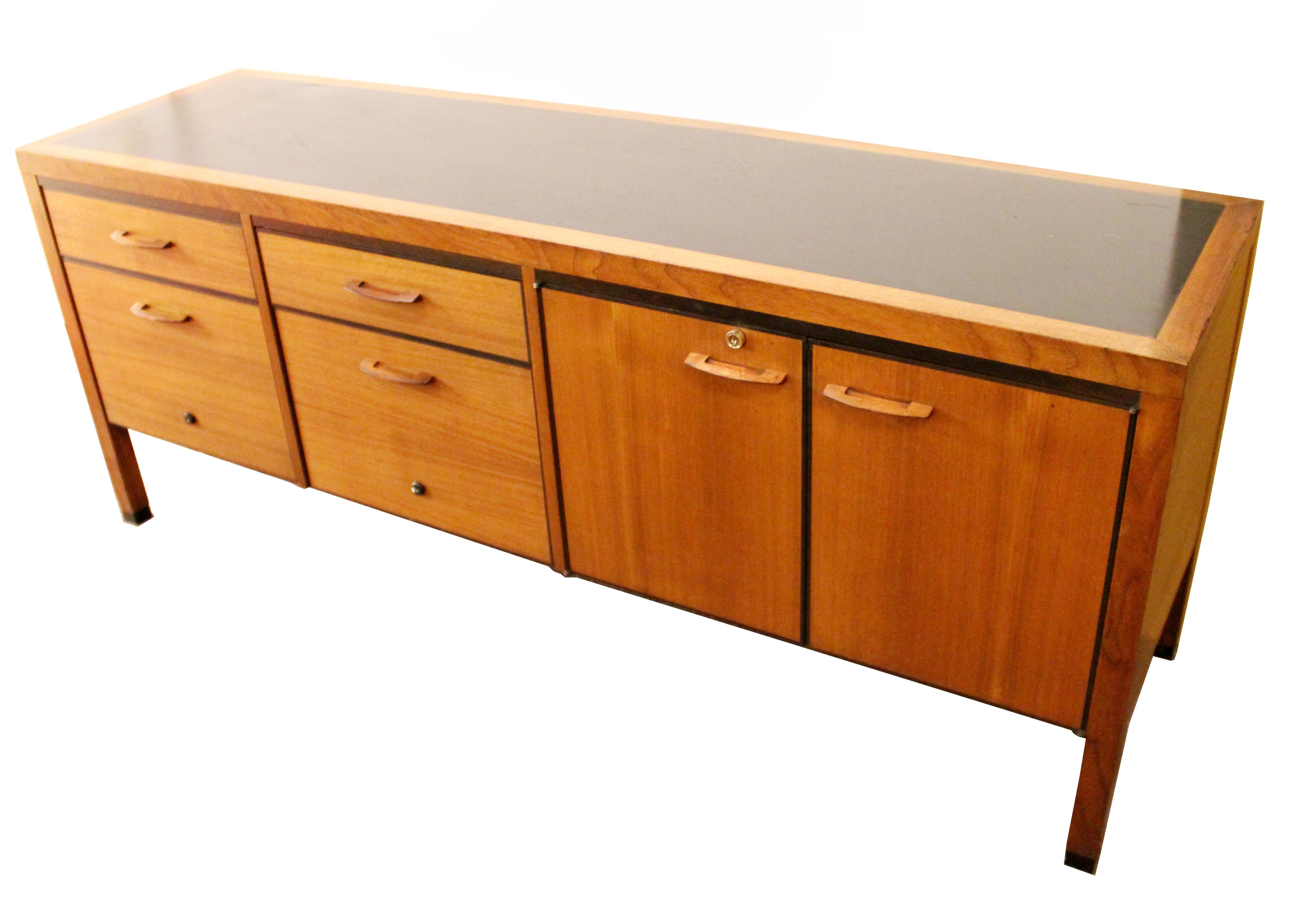 Mid-Century Modern Directional Leather Topped Executive Desk & Credenza, 1960s 6