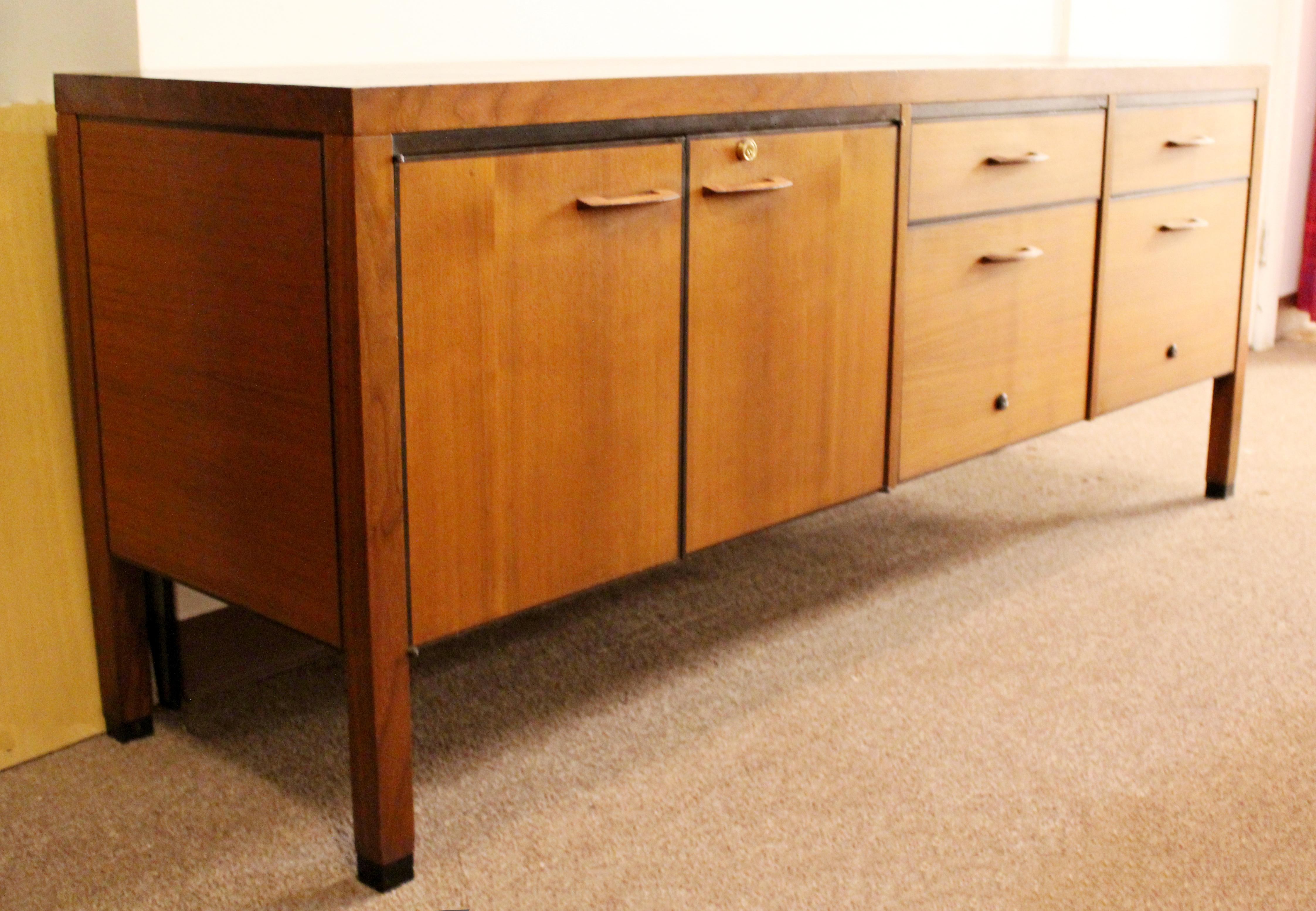 Mid-Century Modern Directional Leather Topped Executive Desk & Credenza, 1960s 7
