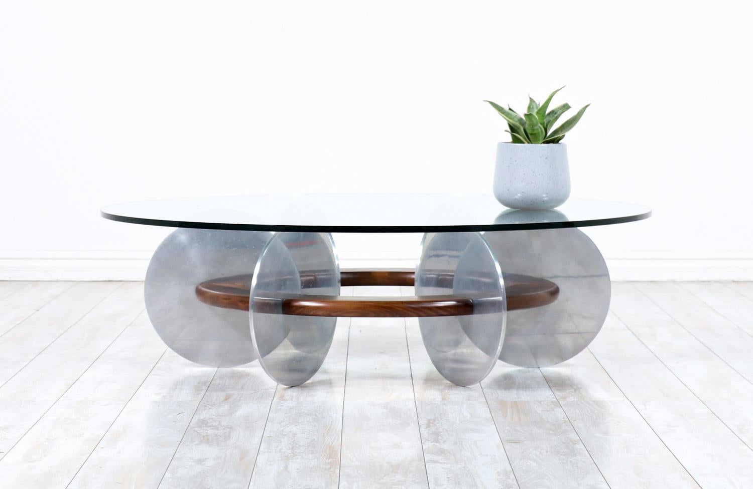 Mid-Century Modern Disc Style Aluminum & Walnut Coffee Table In Excellent Condition In Los Angeles, CA