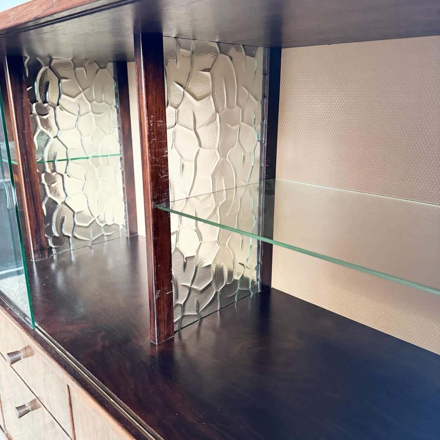 Mid Century Modern Display Cabinet For Sale 3