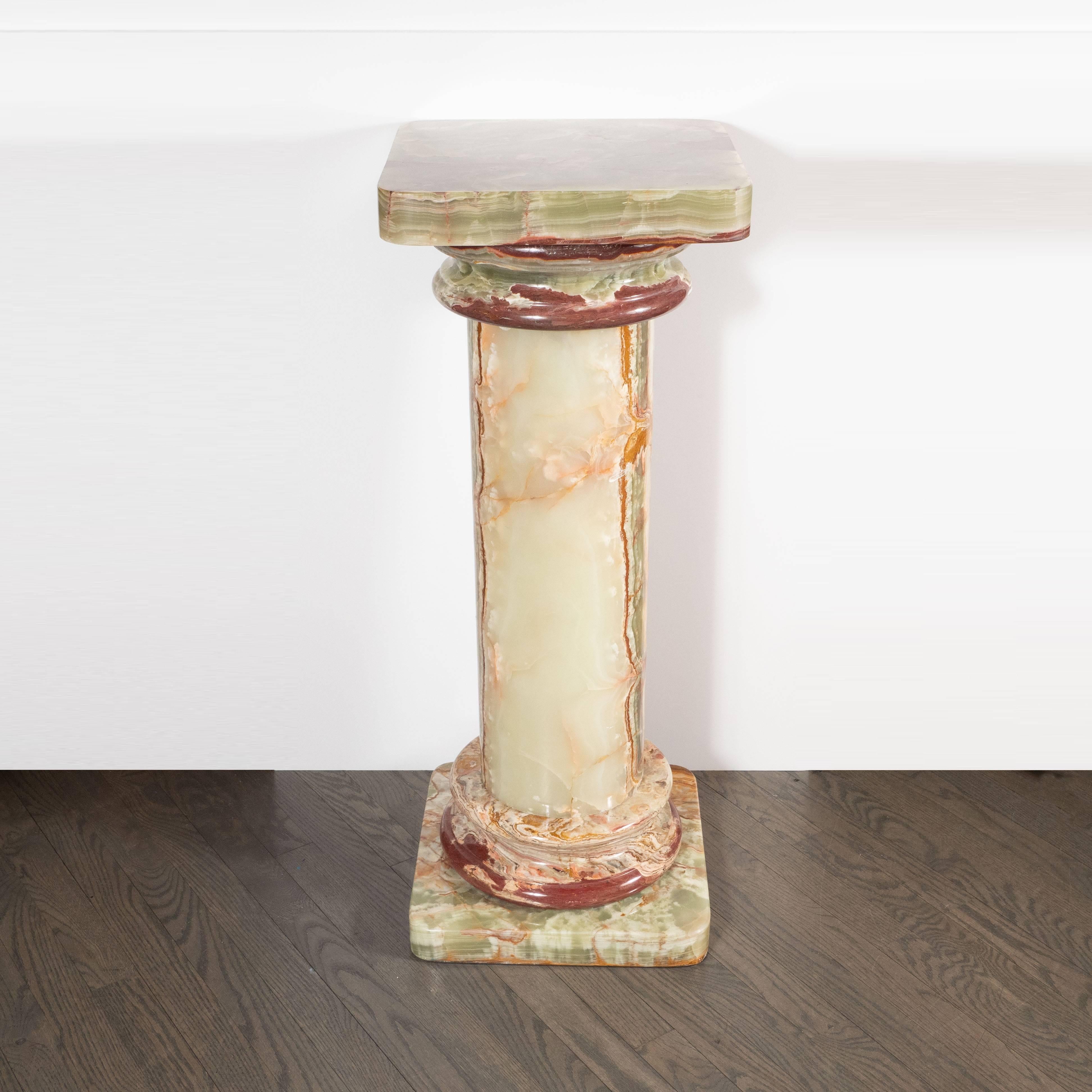 Mid-Century Modern Doric Column Pedestal in Variegated Italian Marble In Excellent Condition In New York, NY