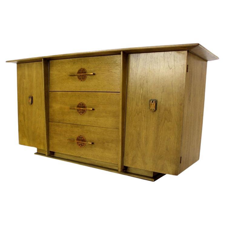 Mid Century Modern Double Door Olive Sideboard Credenza Large Brass Pulls MINT! For Sale