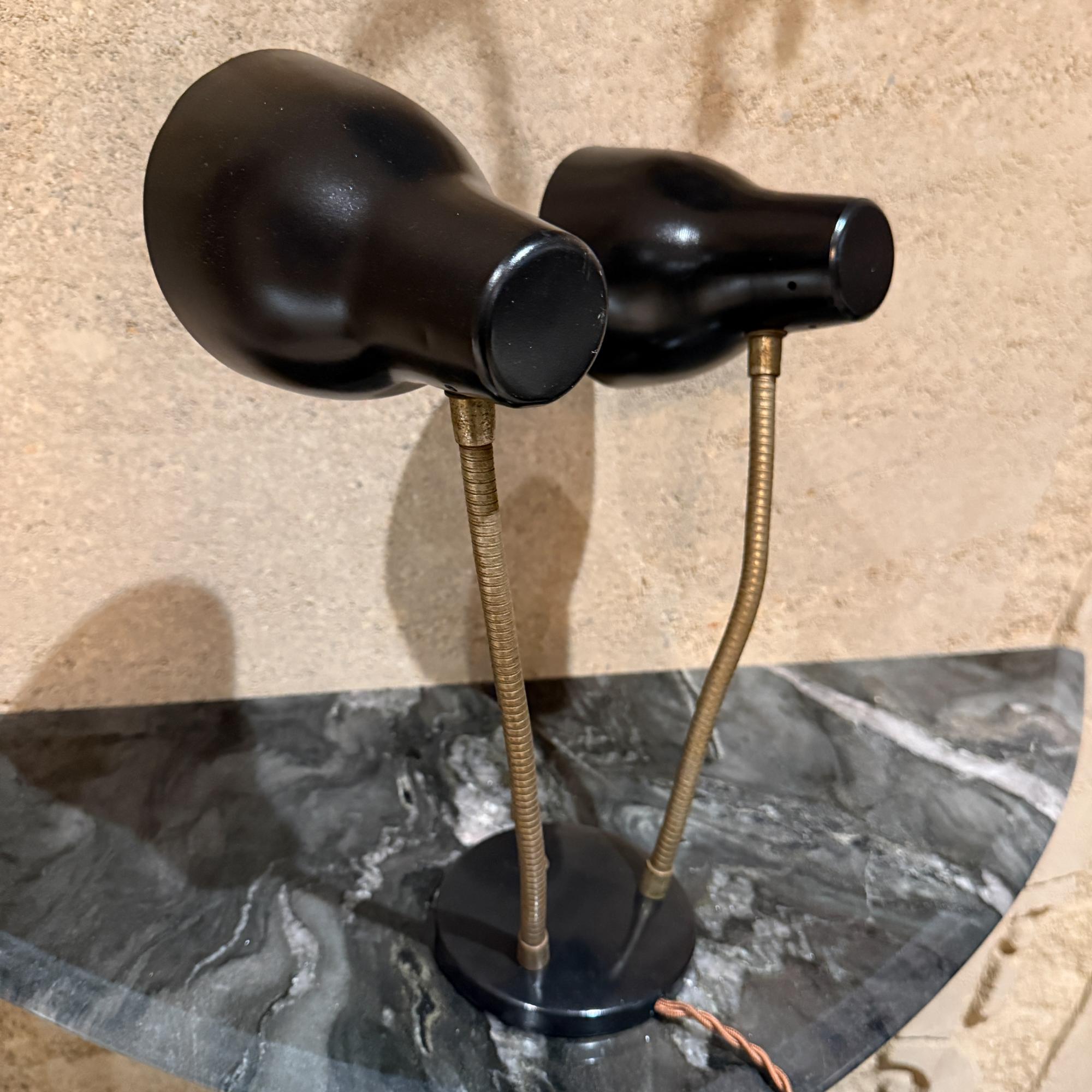 Mid-Century Modern Double-Headed Desk Lamp Lightolier Style For Sale 1