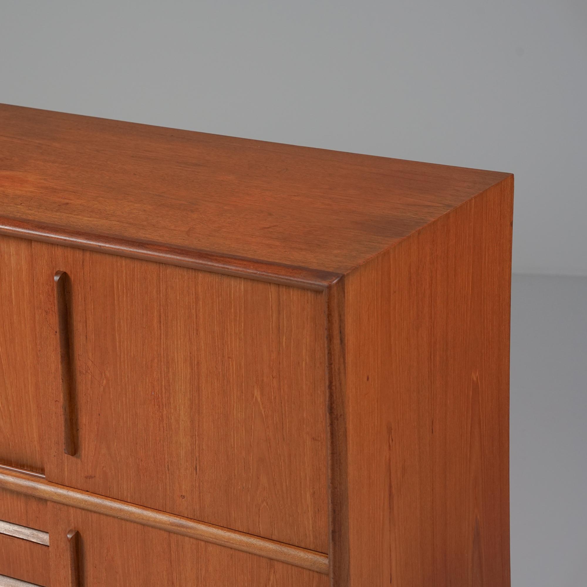 Mid-Century Modern Double Sideboard, Denmark, 1960s (Moderne der Mitte des Jahrhunderts) im Angebot
