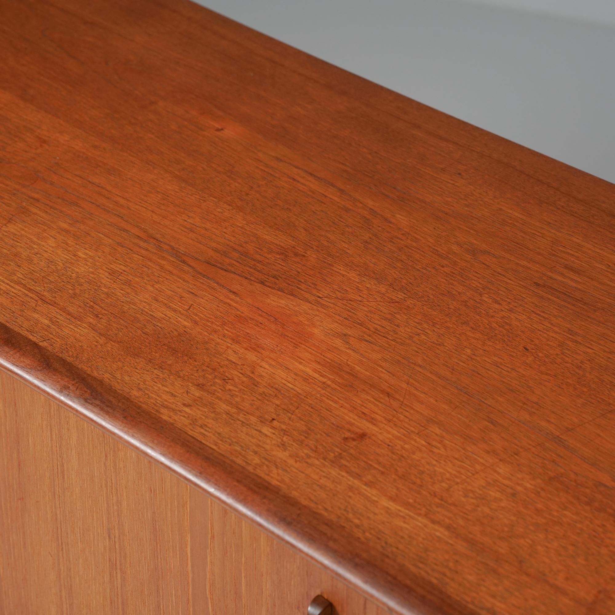 Mid-Century Modern Double Sideboard, Denmark, 1960s (Finnisch) im Angebot