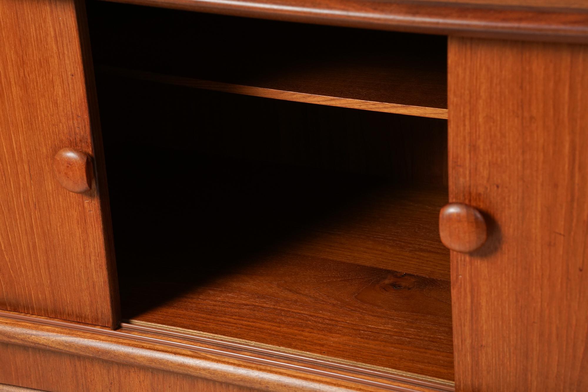 Mid-Century Modern Double Sideboard, Denmark, 1960s (Mitte des 20. Jahrhunderts) im Angebot