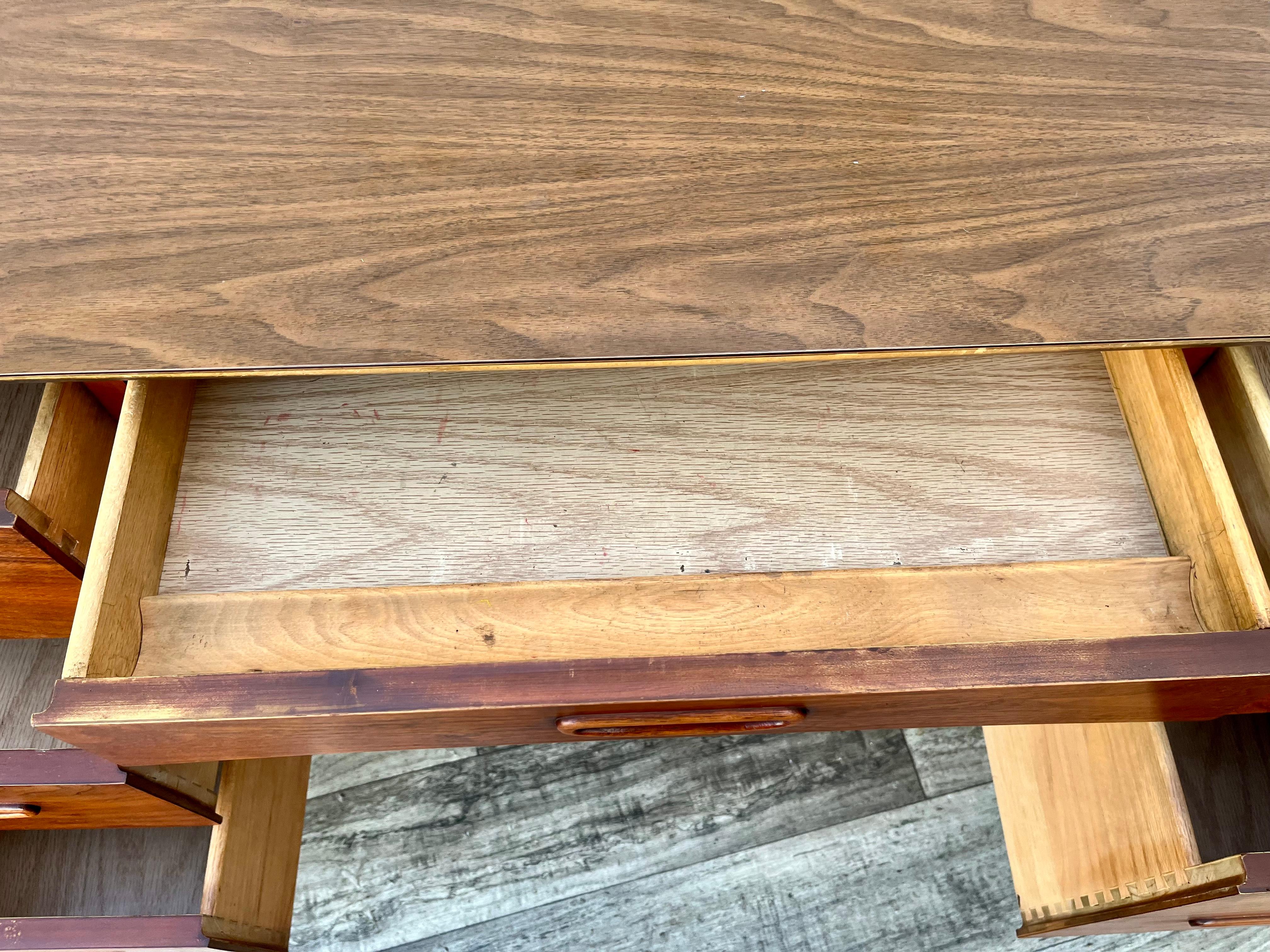Mid Century Modern Double-Sided Desk by Lane Furniture. Circa. 1960s  For Sale 10