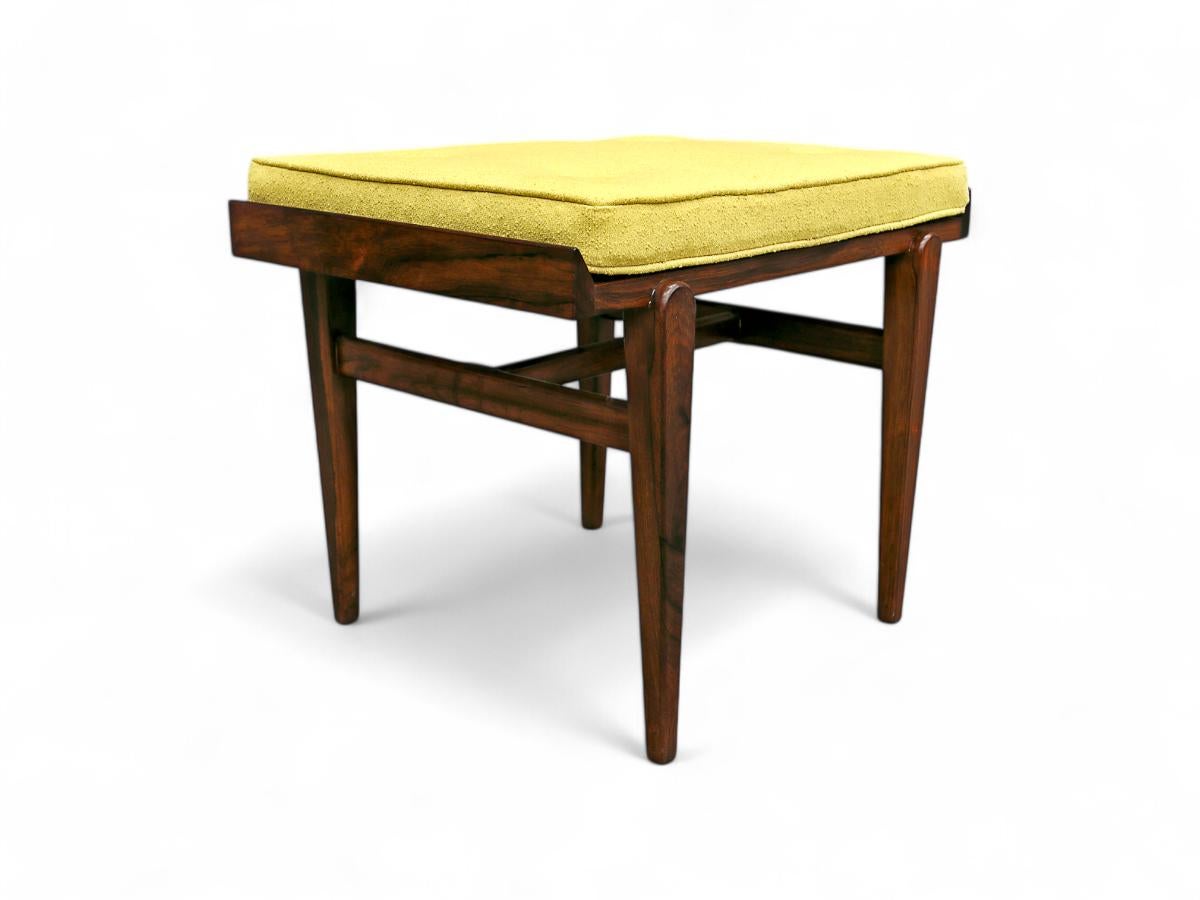 Hand-Painted Mid-Century Modern Dresser and Stool in Hardwood, by Carlo Hauner, Brazil For Sale
