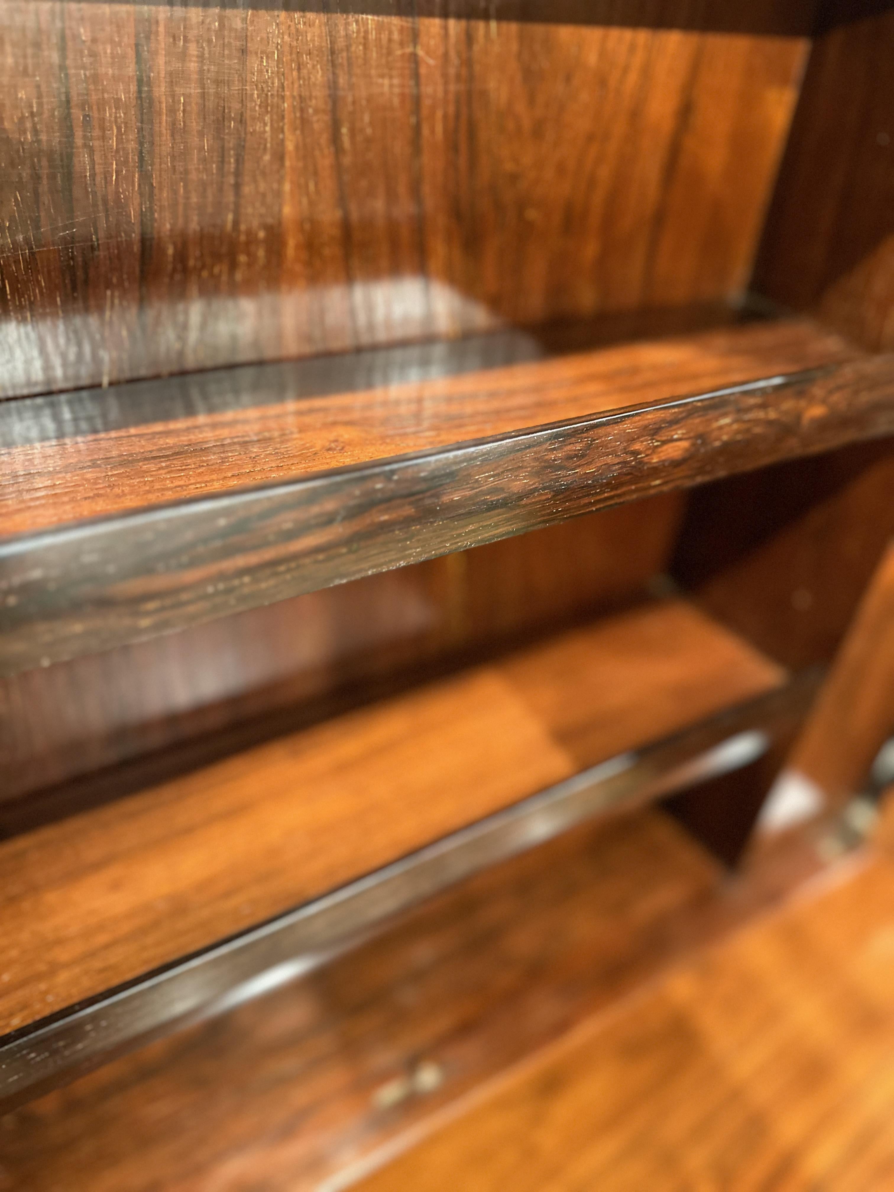 Mid-Century Modern Dresser and Stool in Hardwood, by Carlo Hauner, Brazil For Sale 7