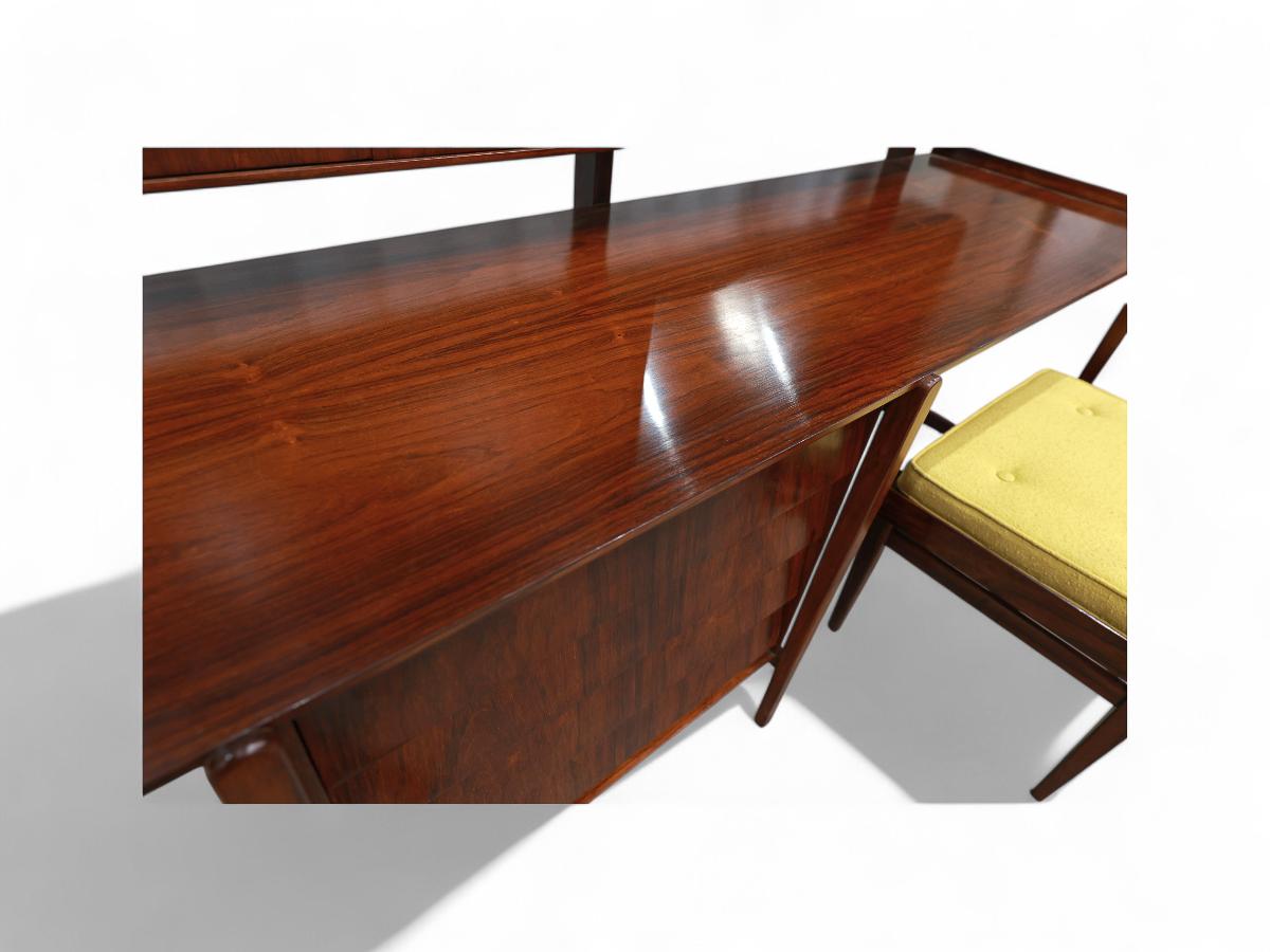 Mid-Century Modern Dresser and Stool in Hardwood, by Carlo Hauner, Brazil In Good Condition For Sale In New York, NY