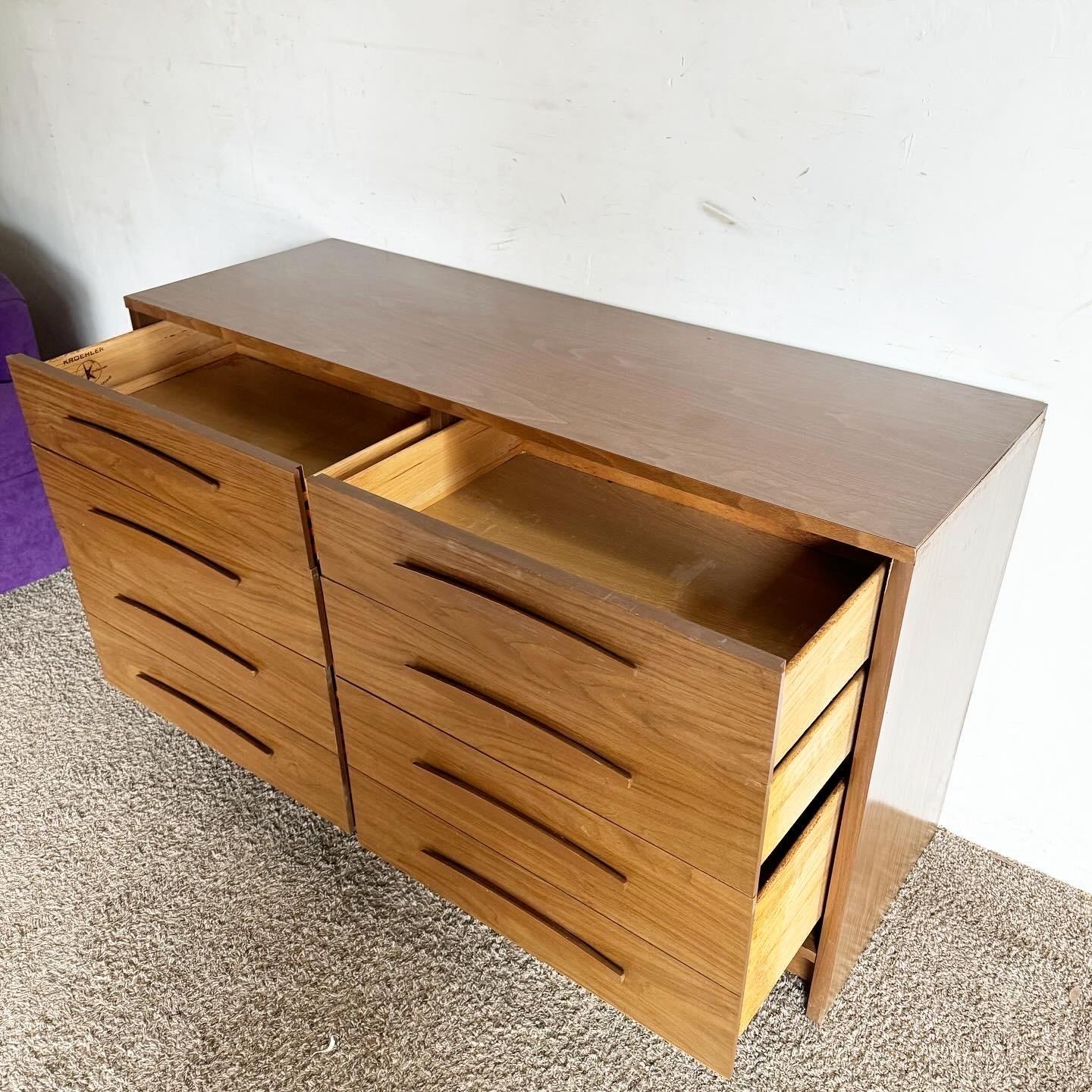 American Mid Century Modern Dresser by Kroehler- 6 Drawer For Sale
