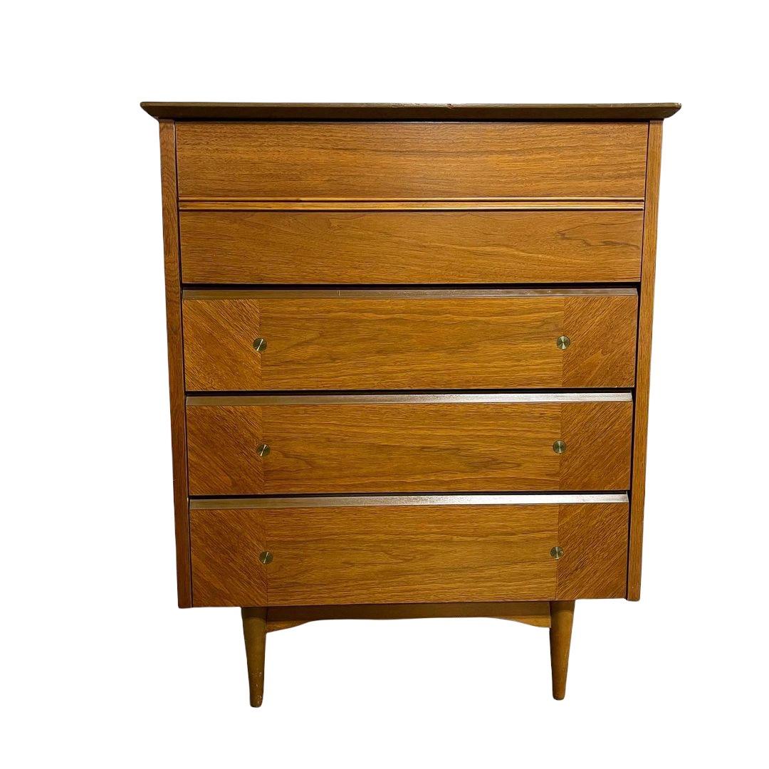 Mid-Century Modern Dresser Drawer Bedroom Set In Good Condition In Seattle, WA