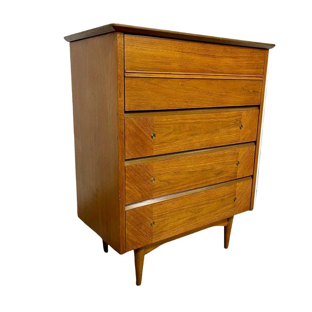 Late 20th Century Mid-Century Modern Dresser Drawer Bedroom Set