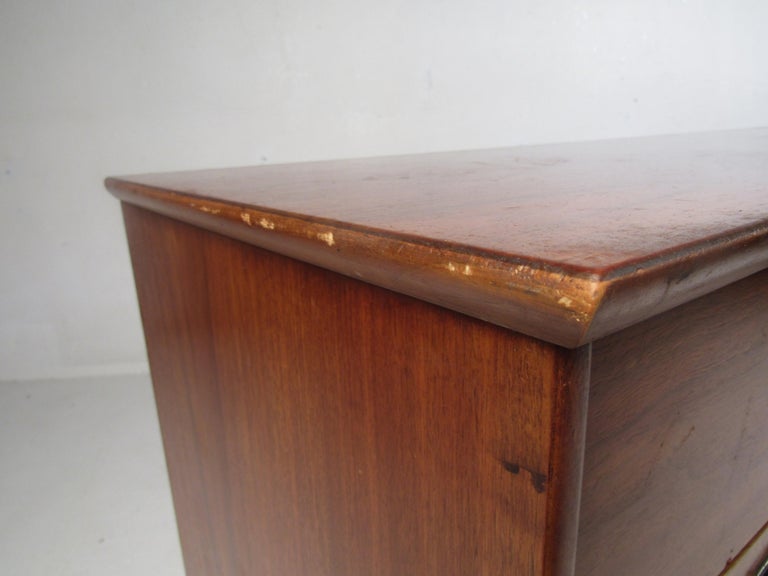MidCentury Modern Dresser, Kent Coffey's "Parkway" Line at 1stDibs