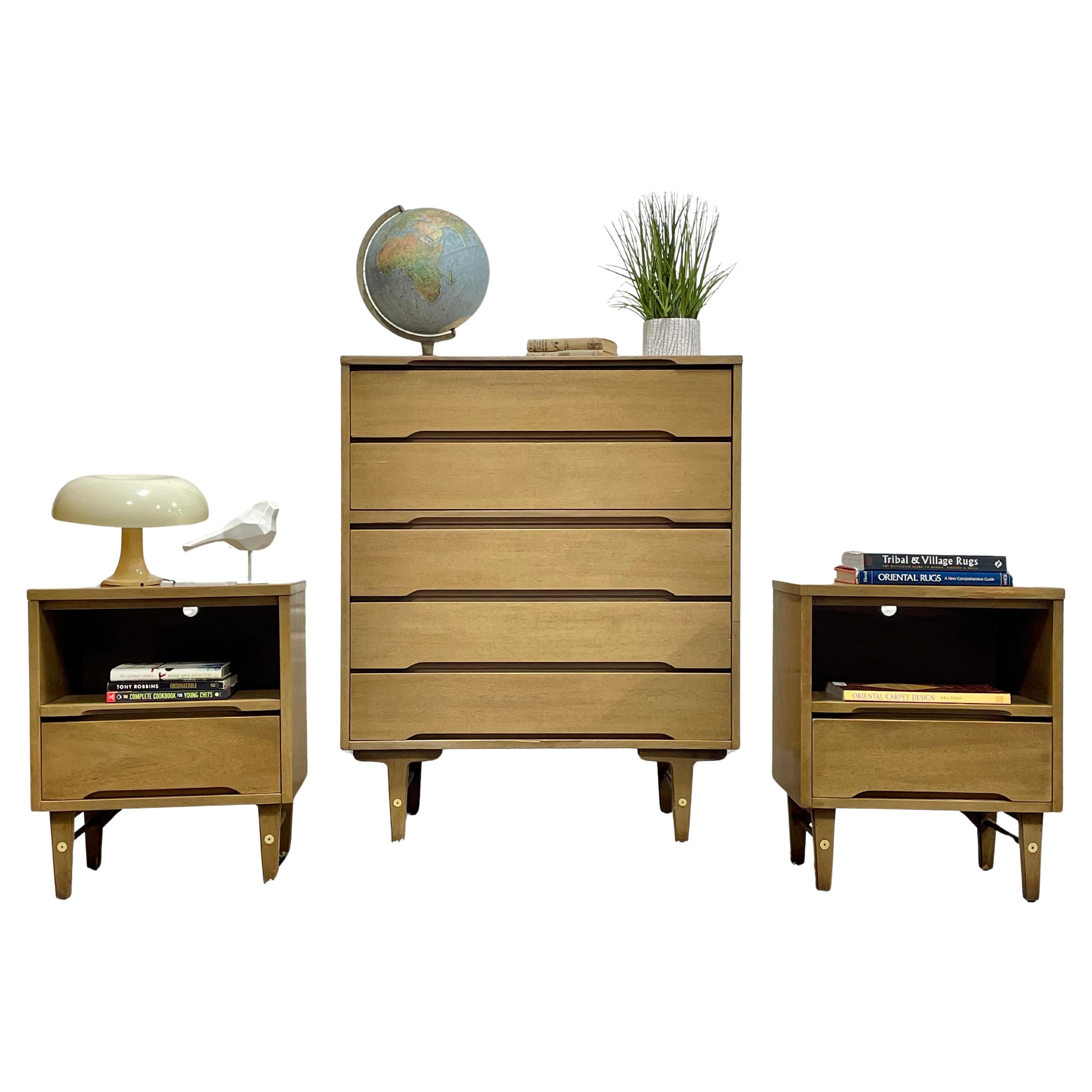 DRESSER + NIGHTSTANDS Set von Stanley Furniture, Mid-Century Modern, ca. 1960er Jahre im Angebot