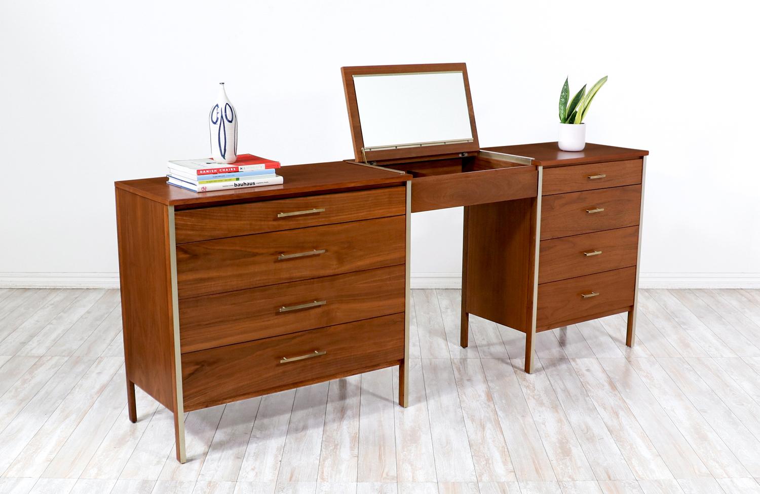 Mid-Century Modern Dresser Set with Vanity by Paul McCobb for Calvin Furniture 2