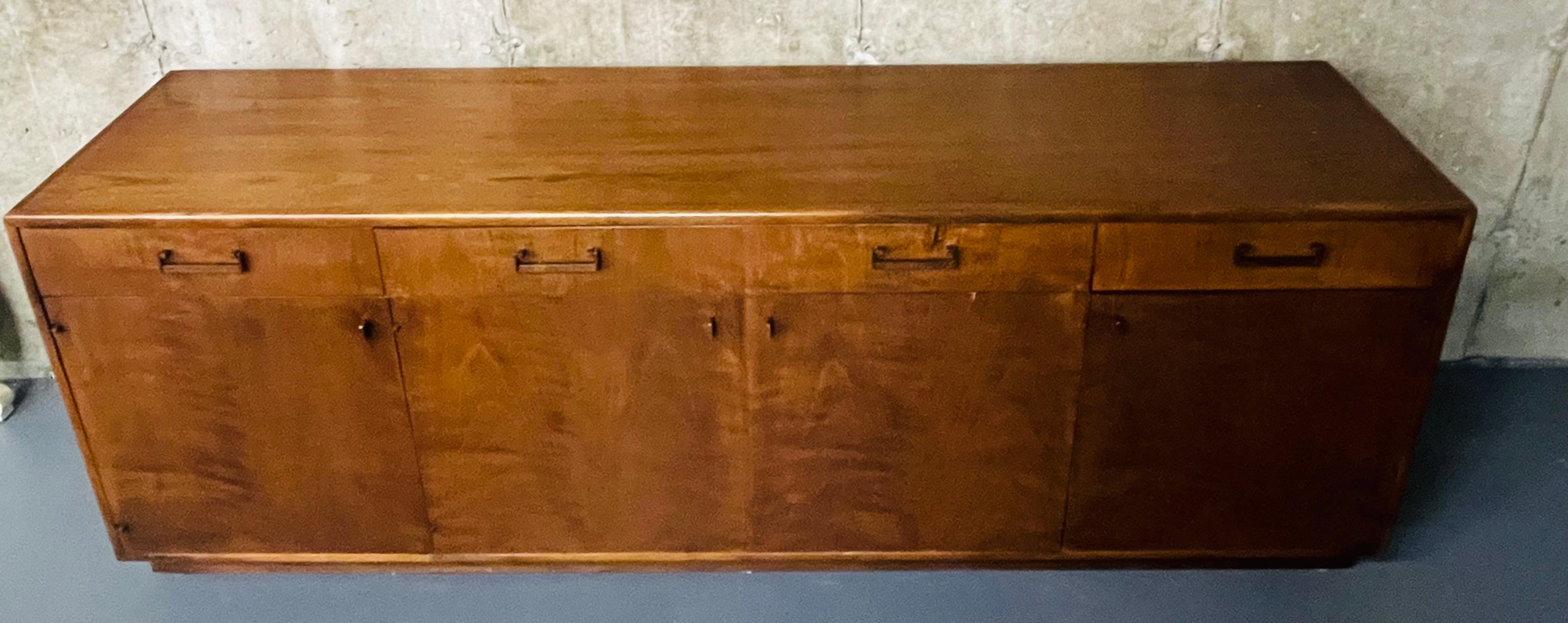 Mid-Century Modern Dresser / Sideboard, Brass, American Designer In Good Condition For Sale In Manhasset, NY