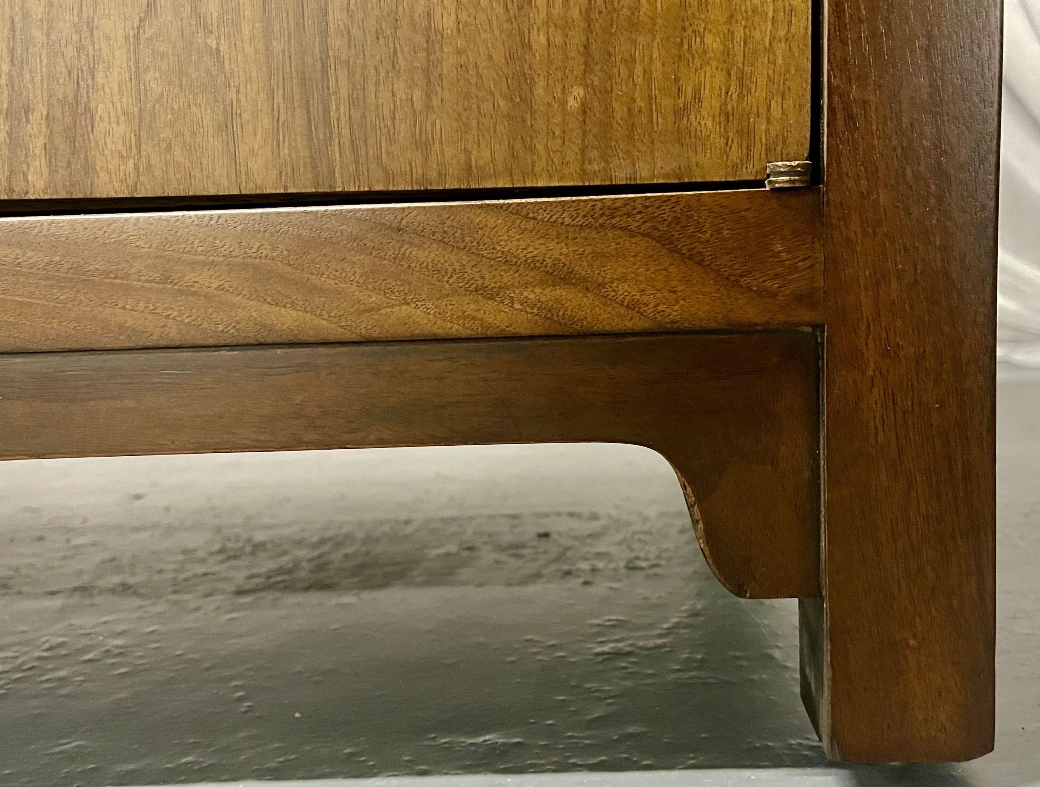 Mid-Century Modern Dresser/Sideboard/Cabinet, American, Walnut, Brass Accents 9