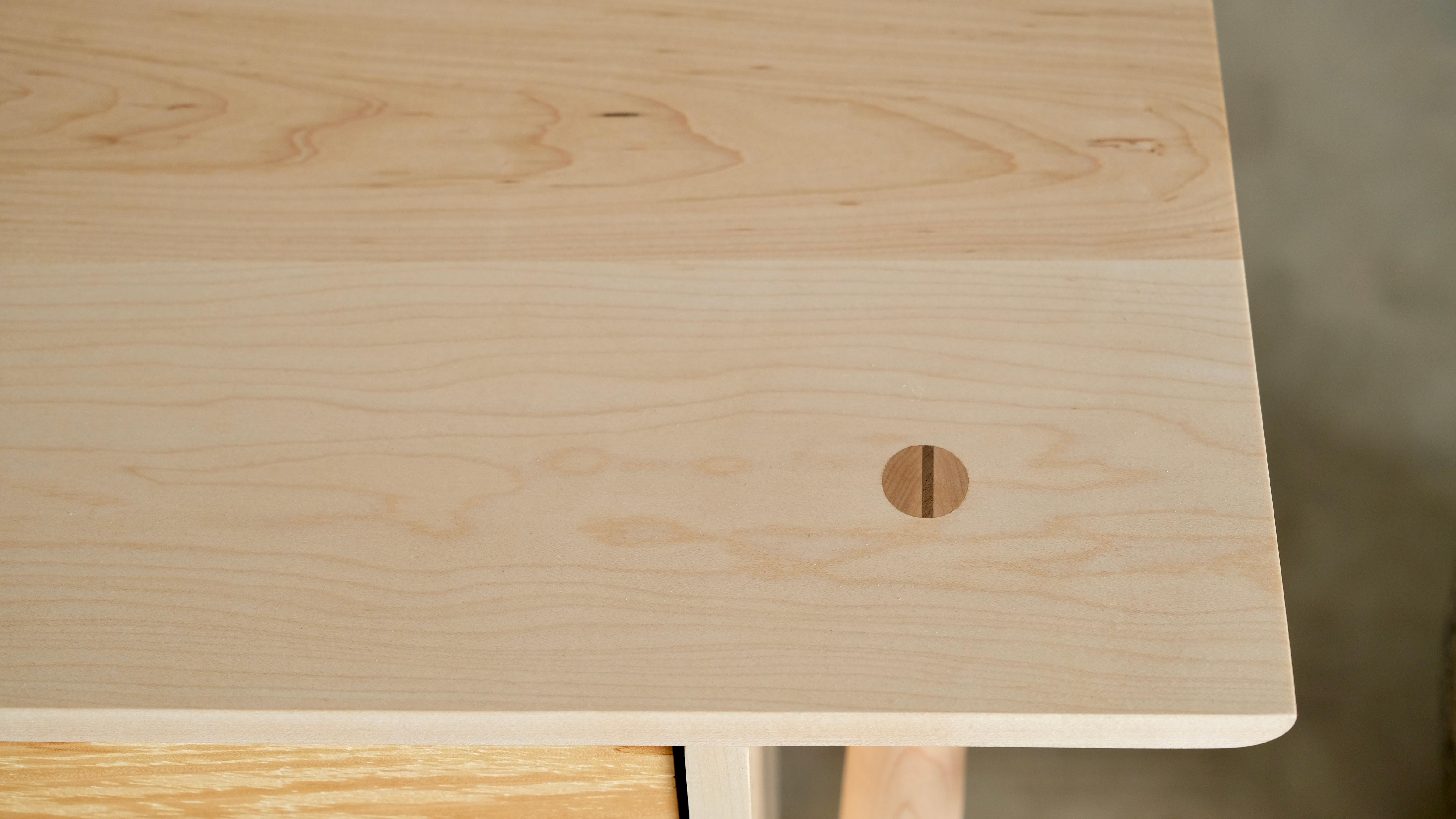 XXIe siècle et contemporain The Modernity Modern Dresser Solid Wood Push to Open Drawers (commode en bois massif à ouverture par pression) en vente