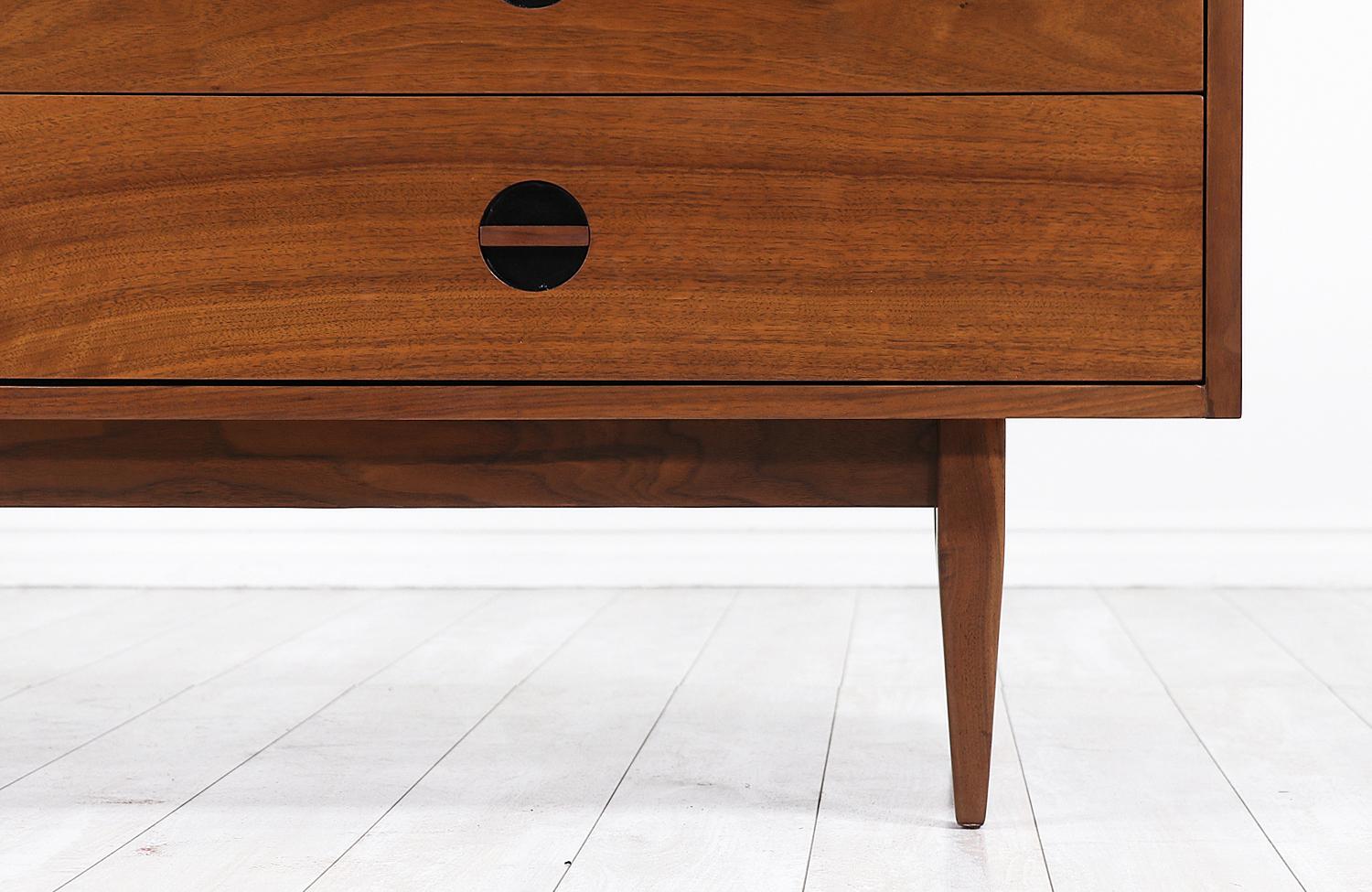 Mid-Century Modern Dresser with Lacquered Bowtie Style Drawers 6