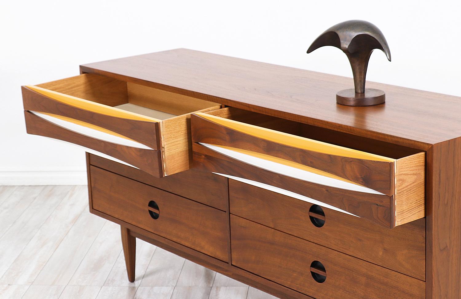 Mid-Century Modern Dresser with Lacquered Bowtie Style Drawers 1