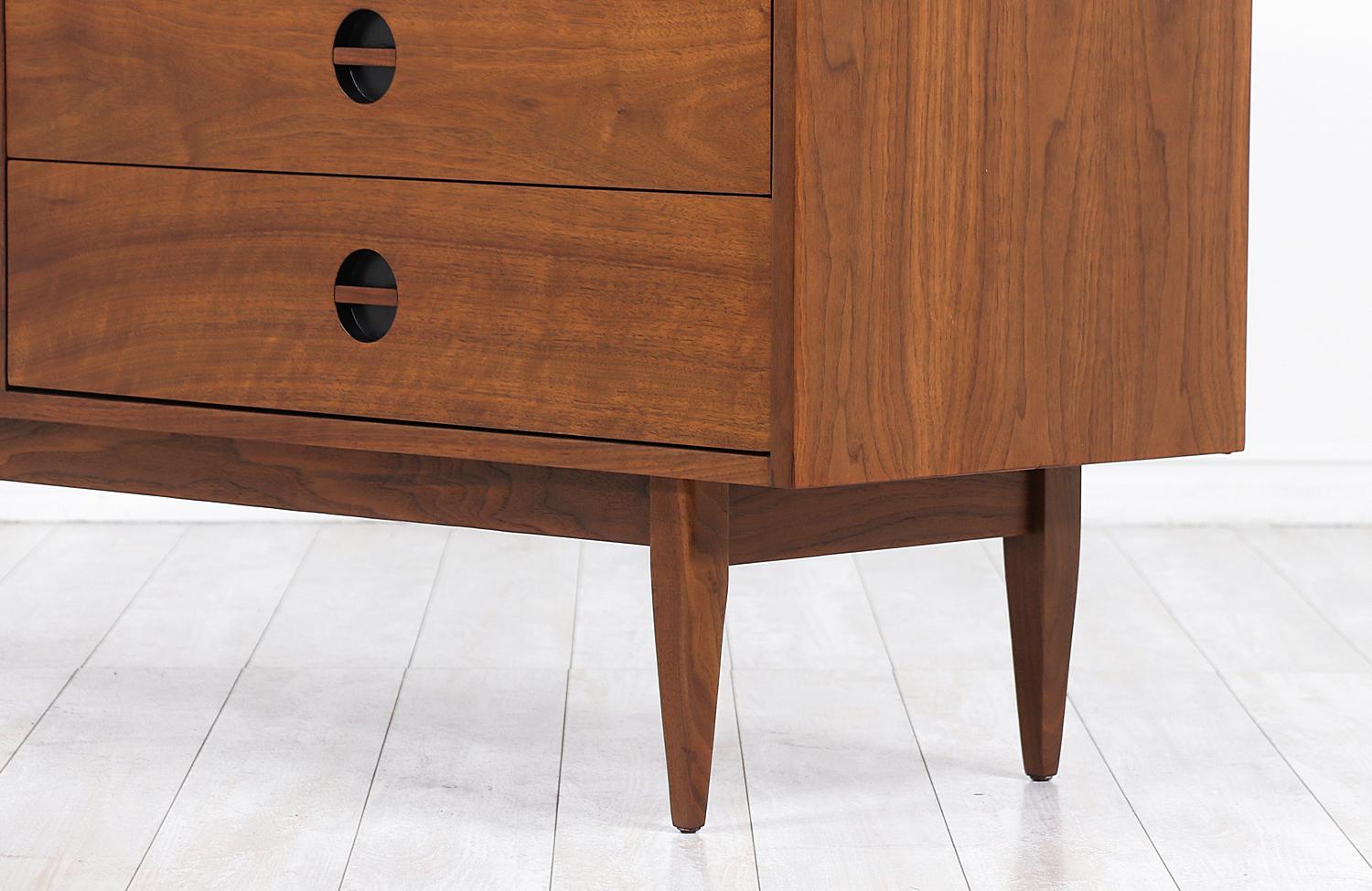 Mid-Century Modern Dresser with Lacquered Bowtie Style Drawers 3