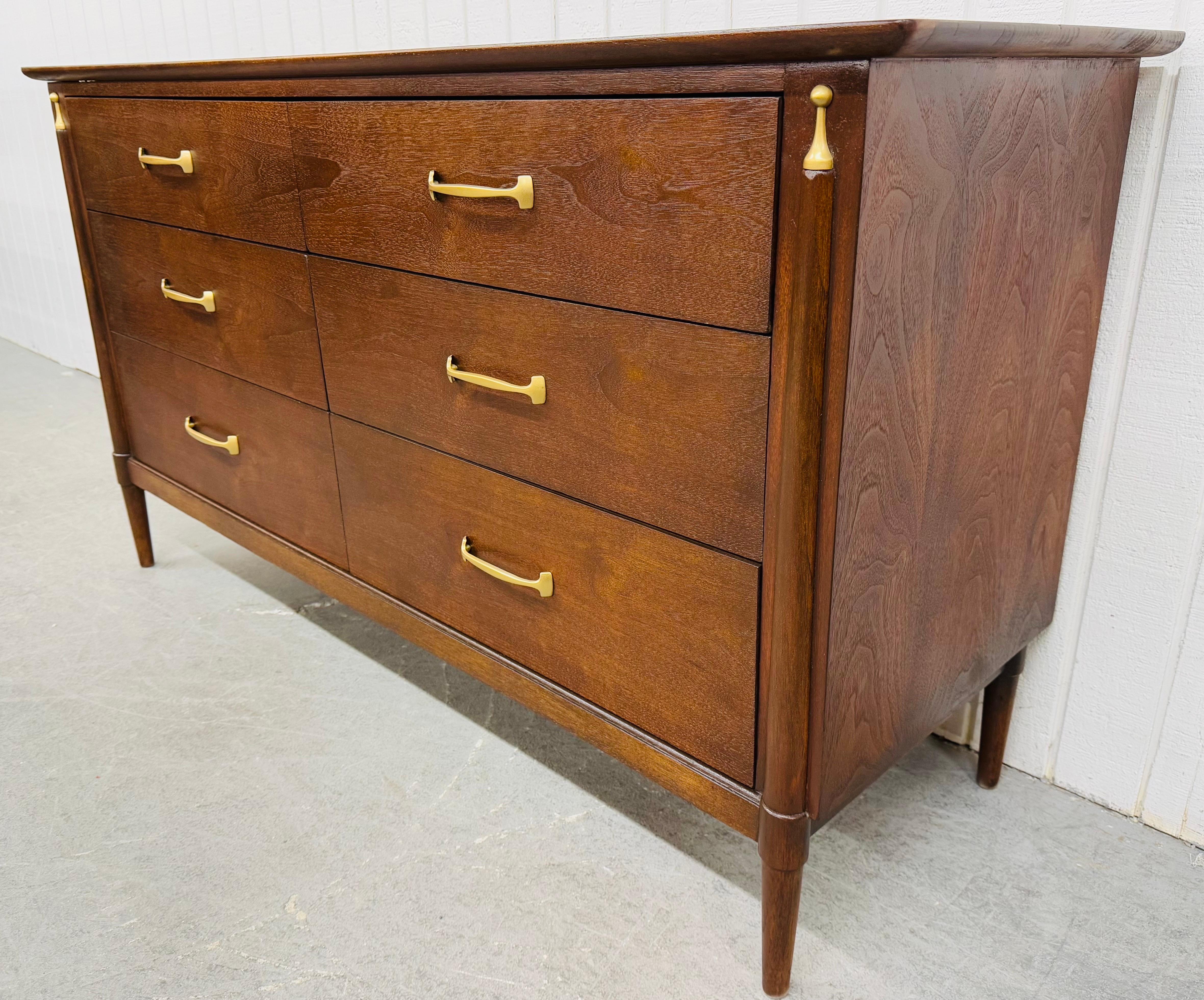 American Mid-Century Modern Drexel 6-Drawer Walnut Dresser