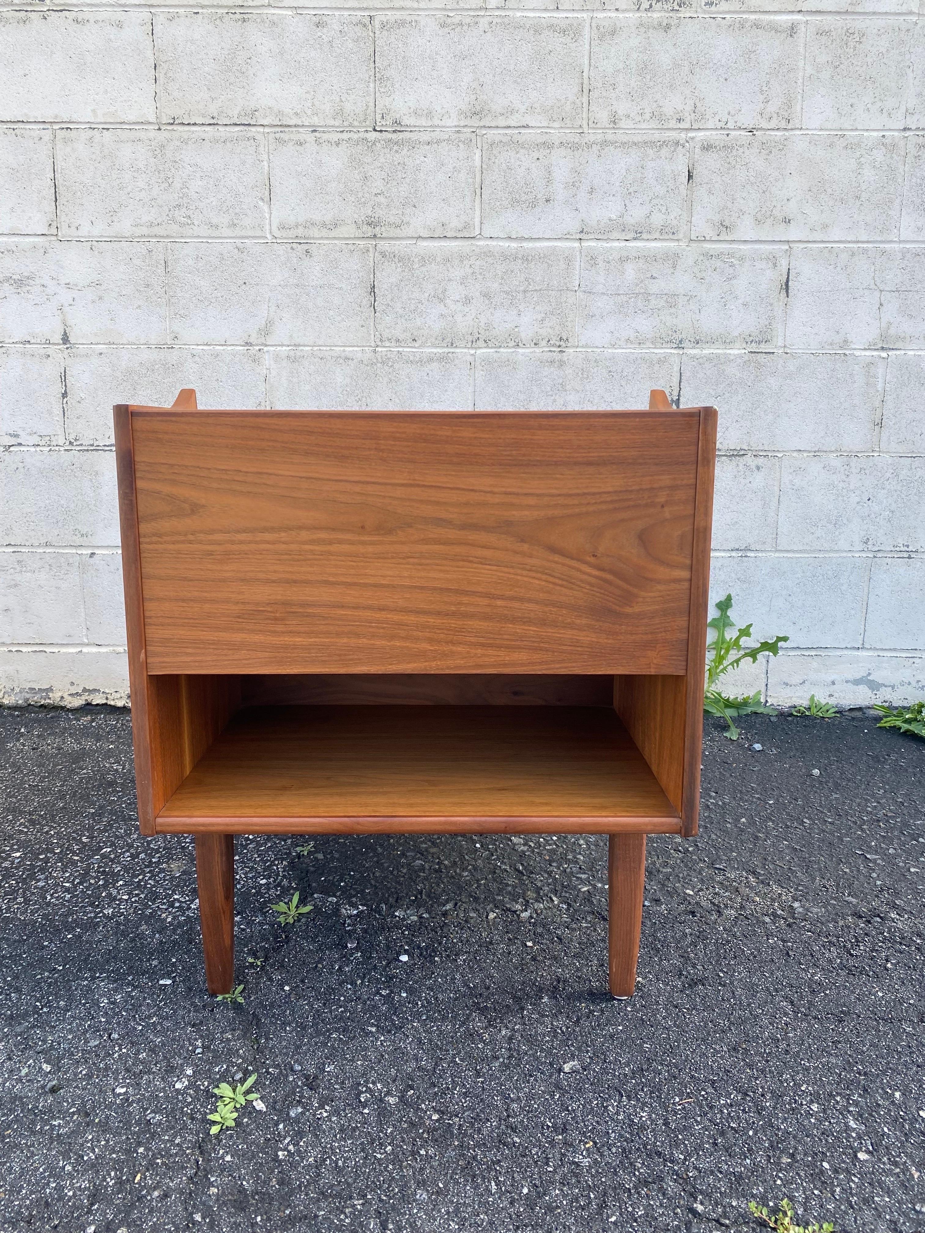 Mid-20th Century Mid-Century Modern Drexel Declaration Side Tables, a Pair For Sale