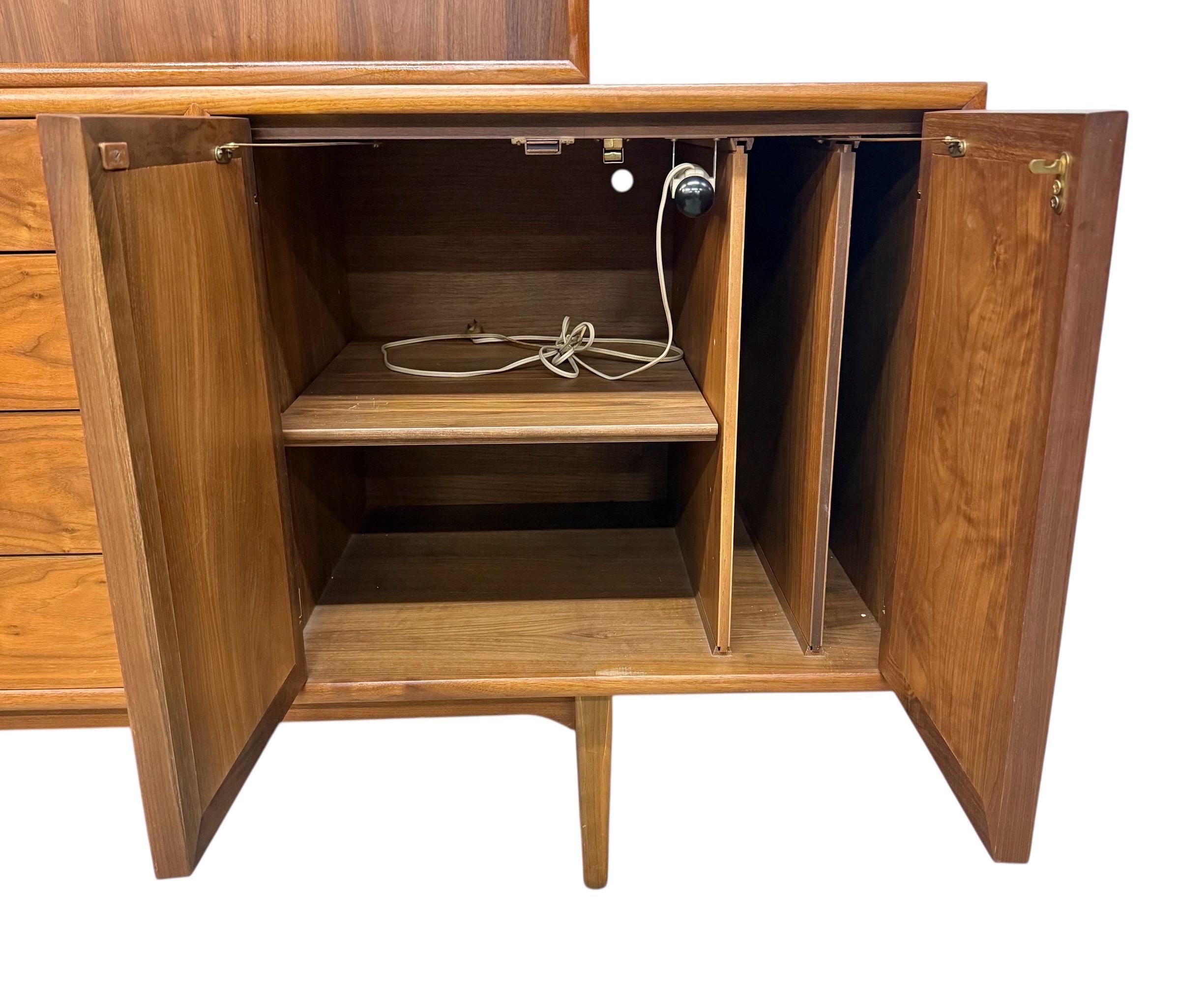 Mid-Century Modern Drexel Declaration Walnut 2-Piece China Cabinet For Sale 4