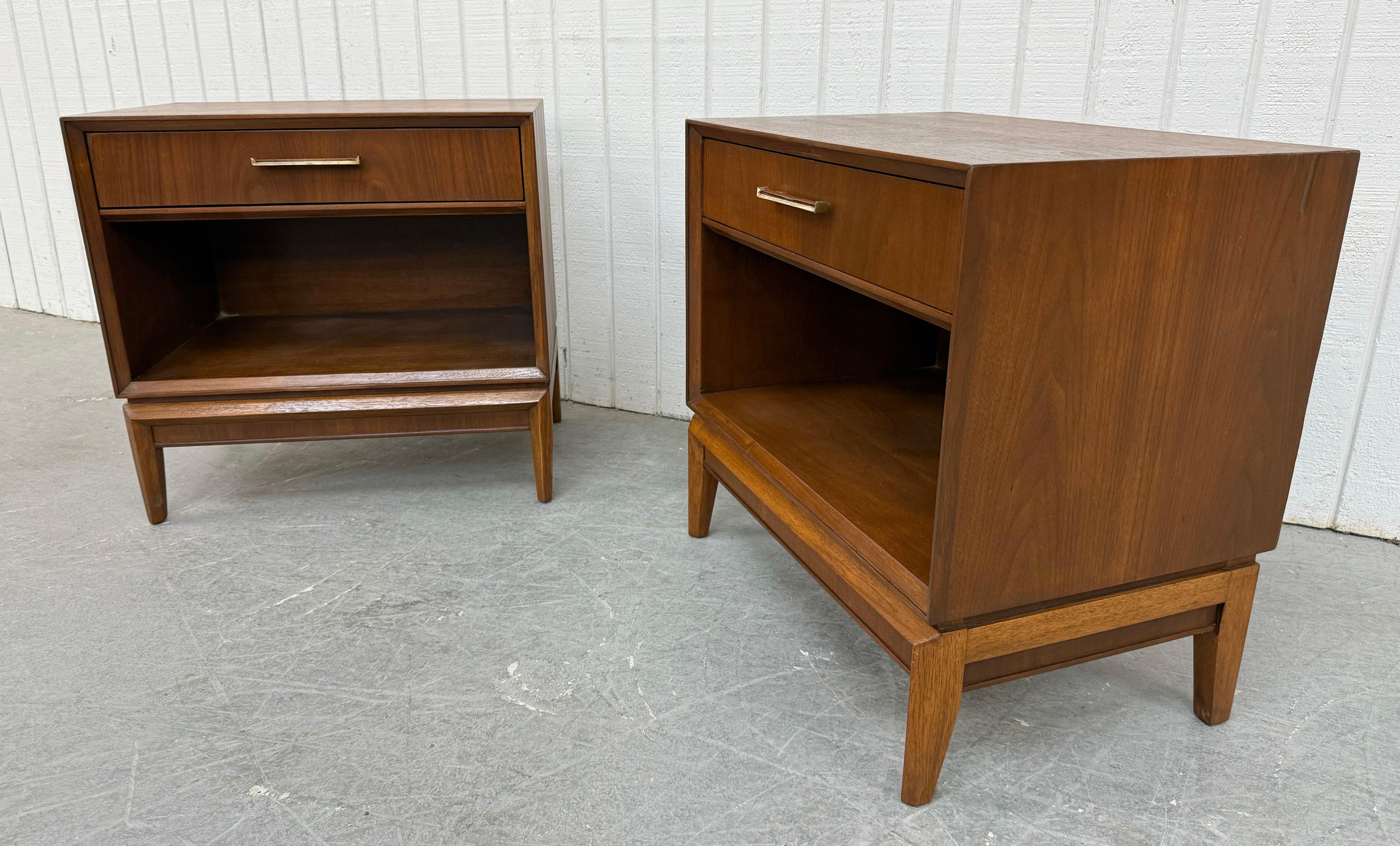American Mid-Century Modern Drexel Pinnacle Walnut Nightstands - Set of 2