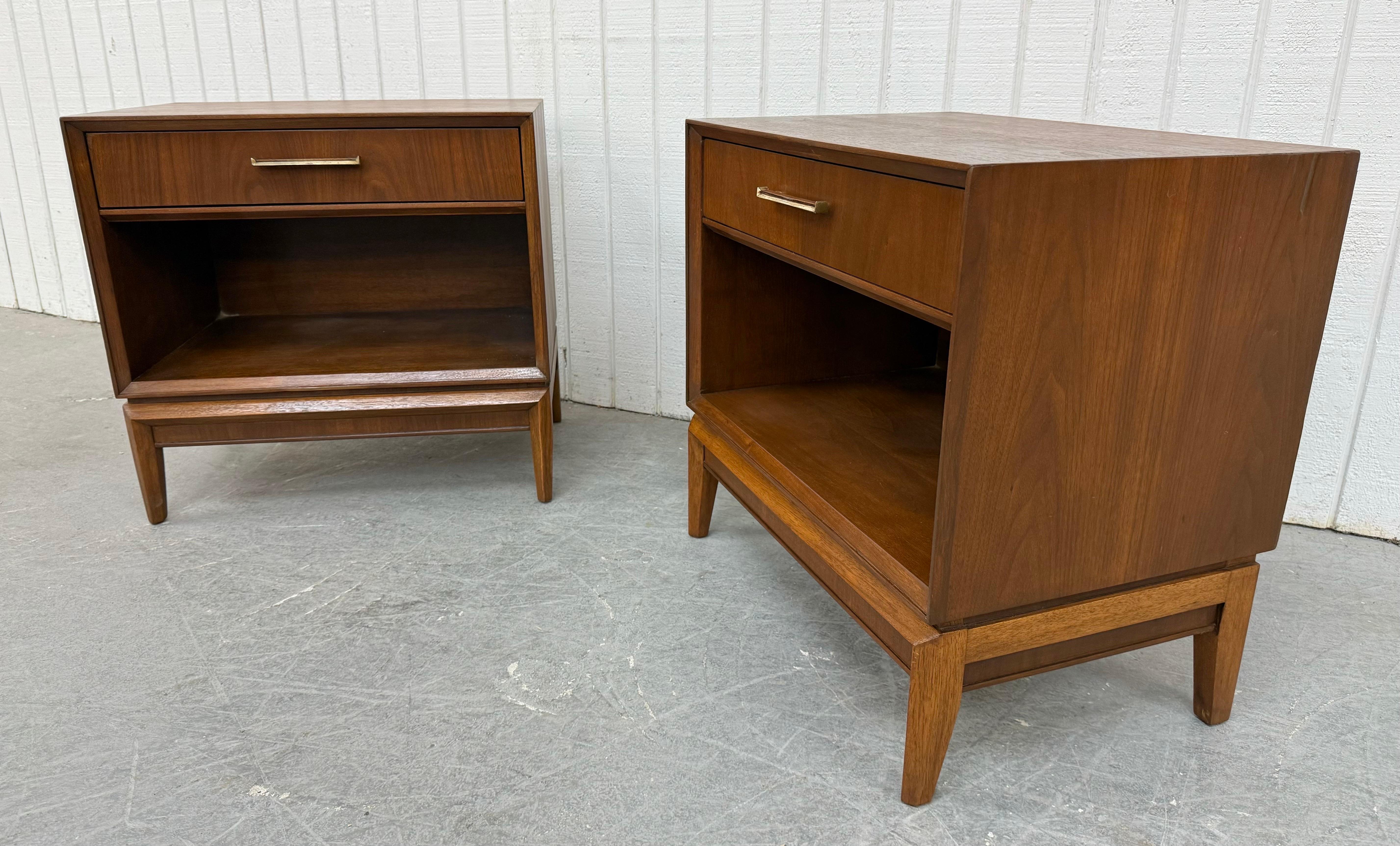 American Mid-Century Modern Drexel Pinnacle Walnut Nightstands - Set of 2