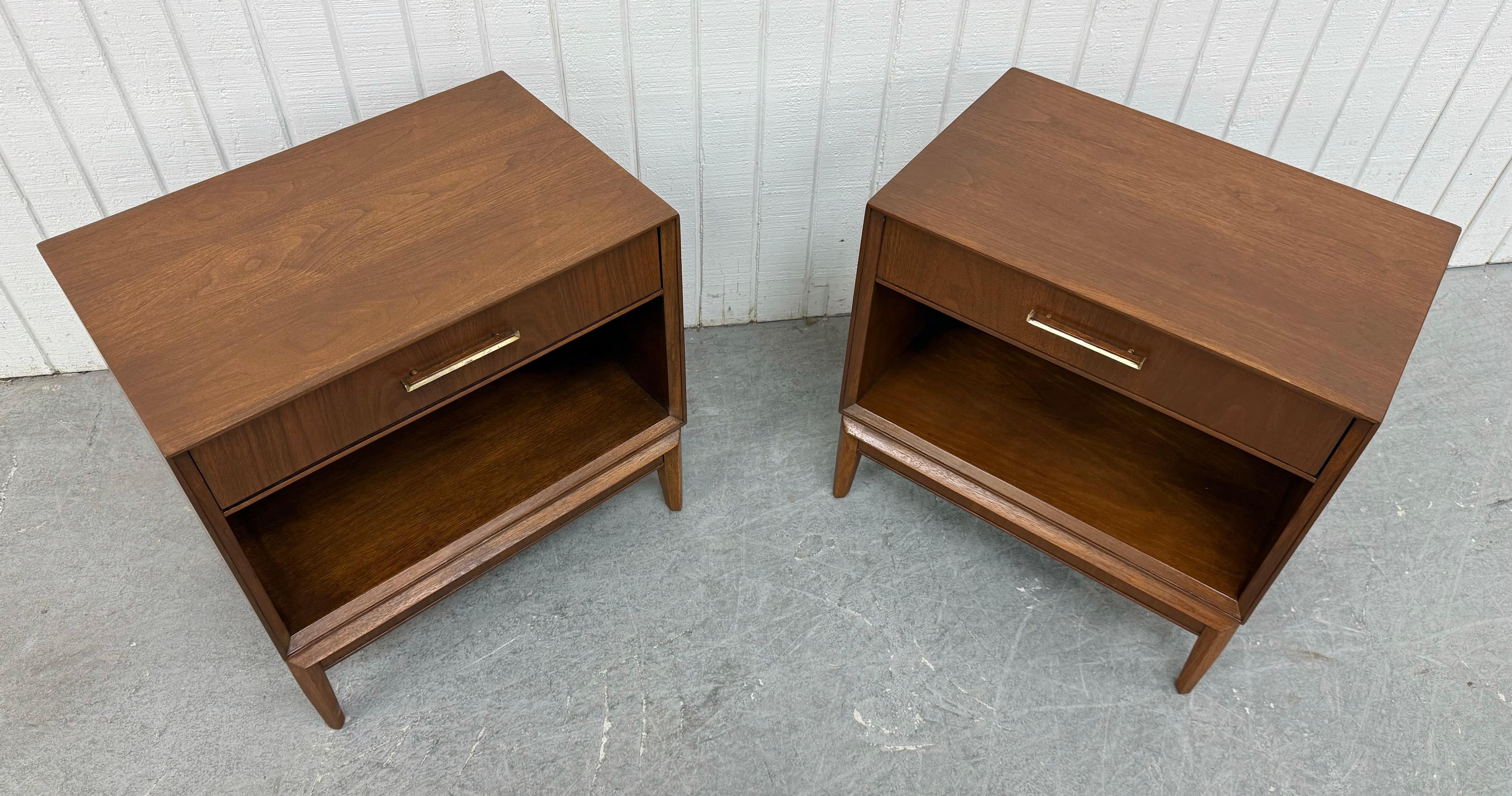 20th Century Mid-Century Modern Drexel Pinnacle Walnut Nightstands - Set of 2