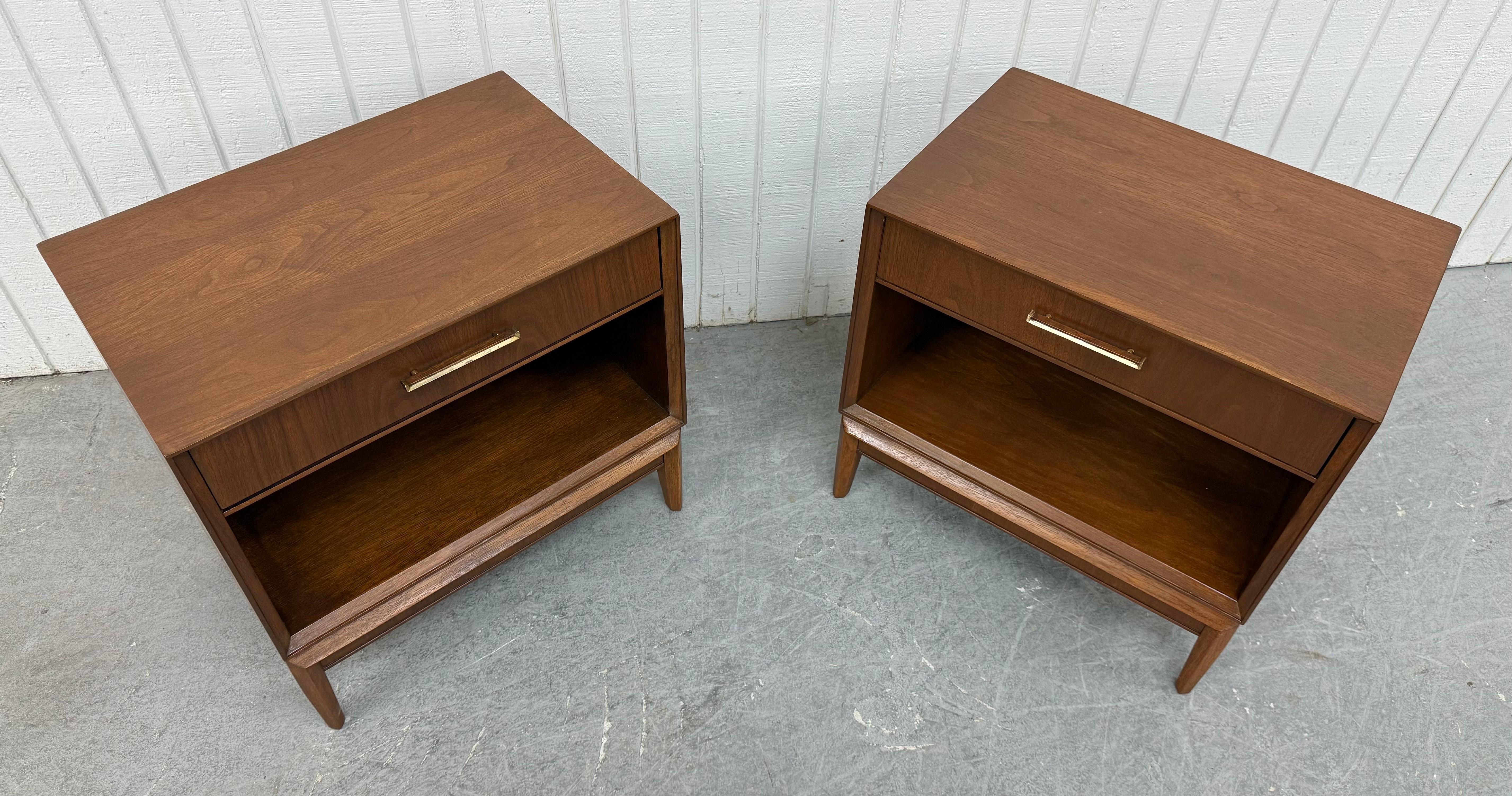 20th Century Mid-Century Modern Drexel Pinnacle Walnut Nightstands - Set of 2