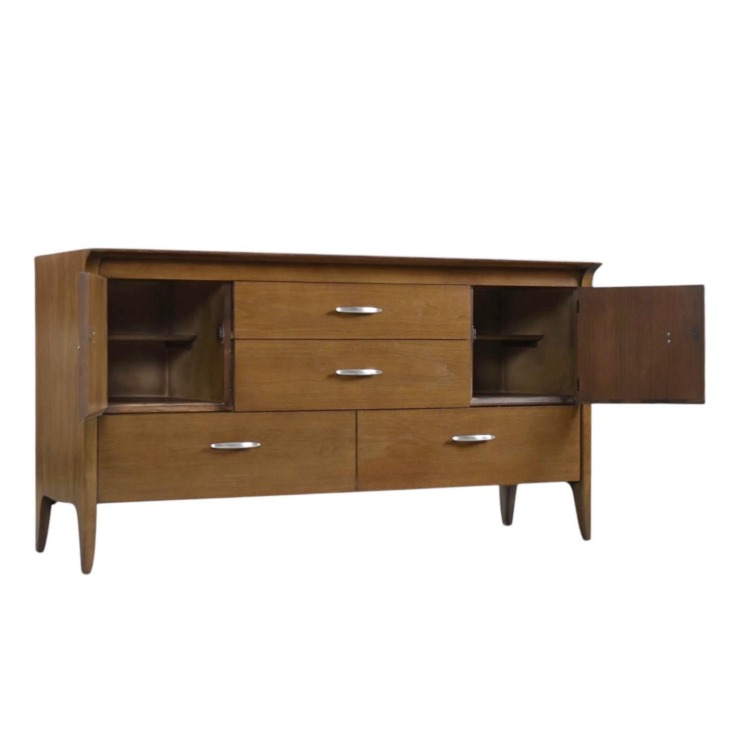 Mid-Century Modern Drexel Profile K37 Buffet von John Van Koert, Mid-Century Modern (Moderne der Mitte des Jahrhunderts) im Angebot