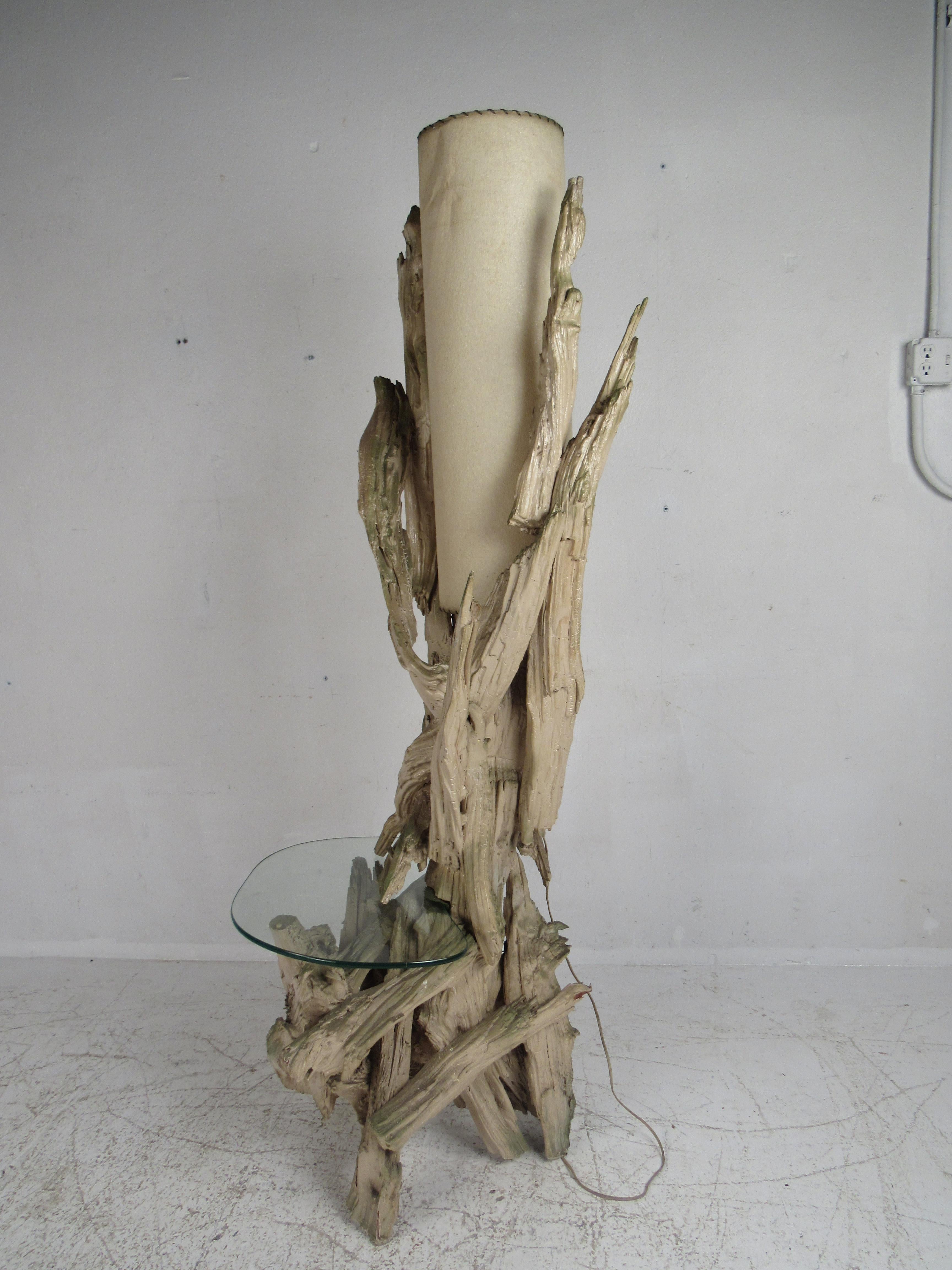Lámpara de pie de madera de deriva moderna de mediados de siglo en venta 3