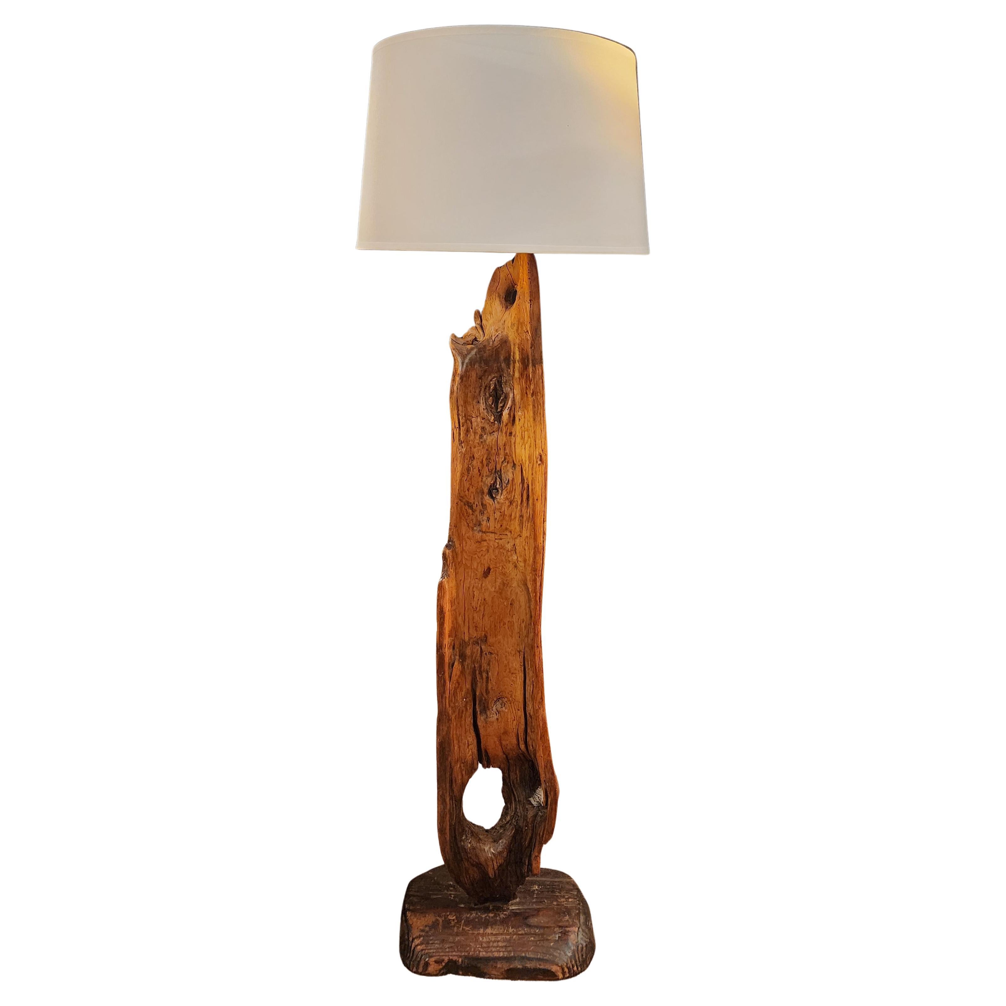 Lámpara de pie Mid Century Modern Driftwood en venta