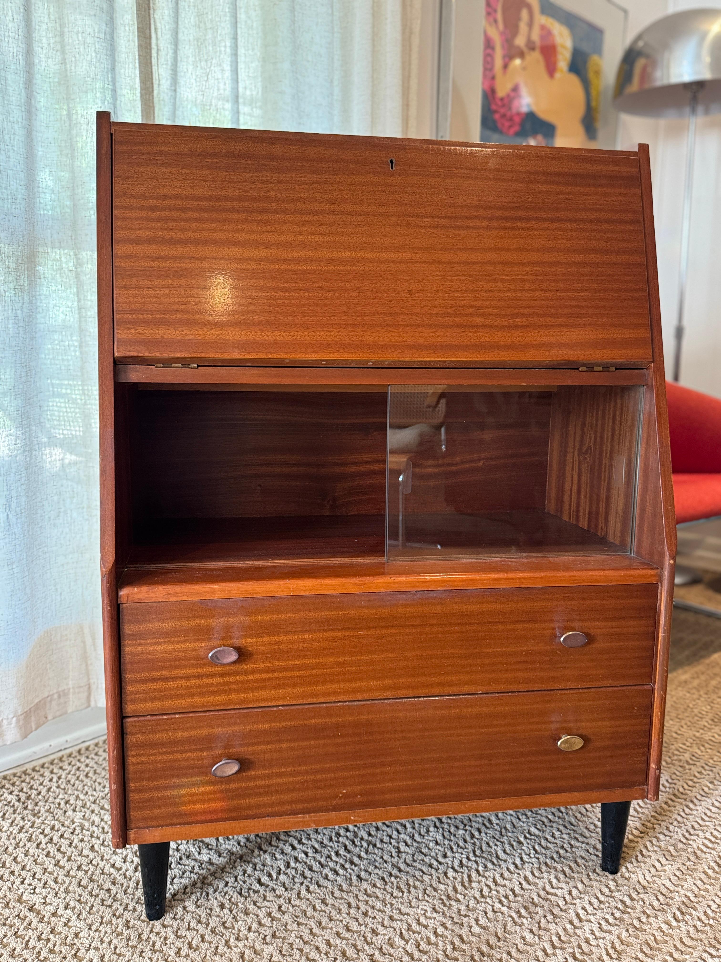 Meuble de bureau moderne du milieu du siècle dernier, fabriqué par Lebus, vers les années 1960. en vente 2