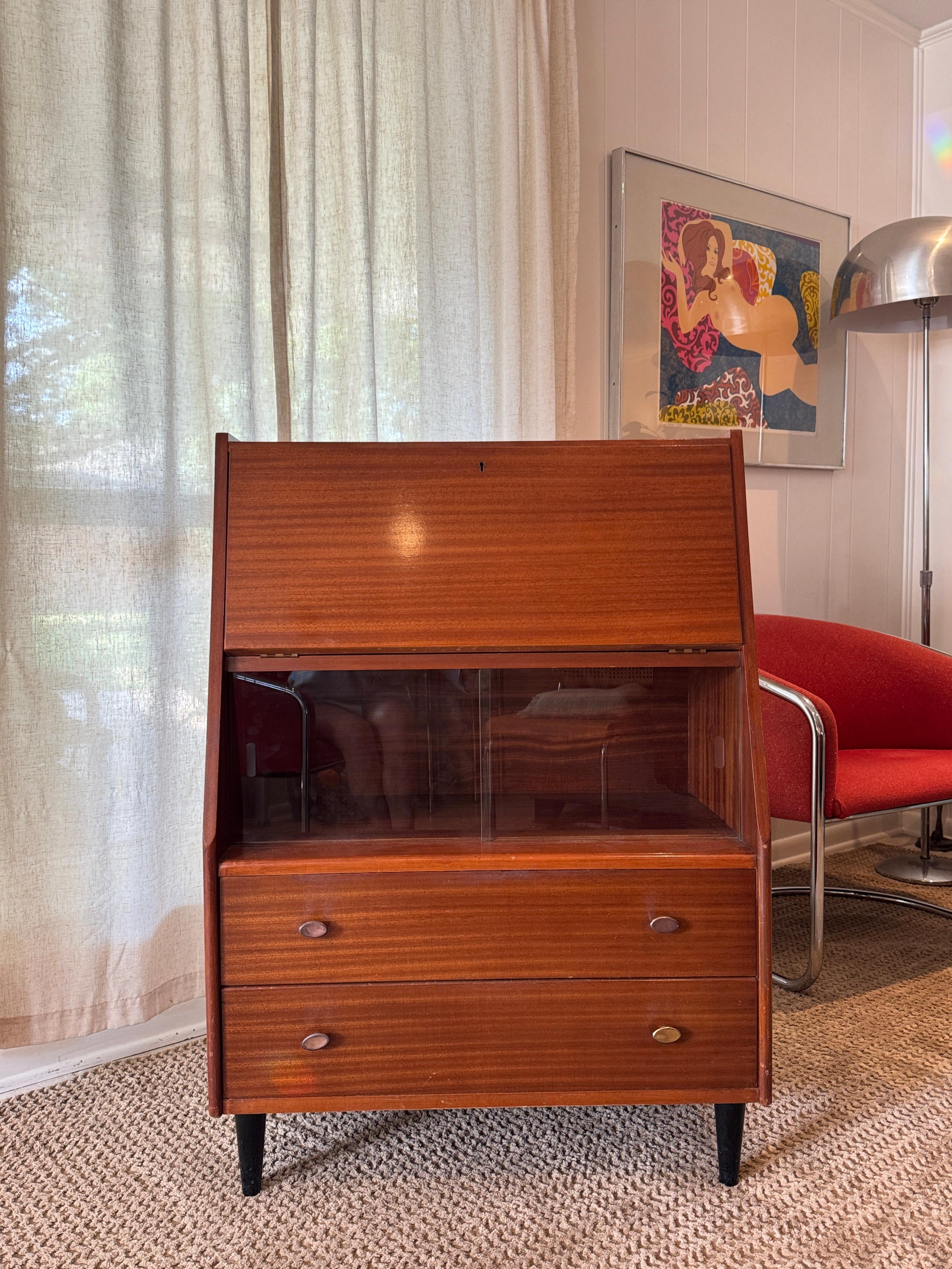 Meuble de bureau moderne du milieu du siècle dernier, fabriqué par Lebus, vers les années 1960. en vente 3