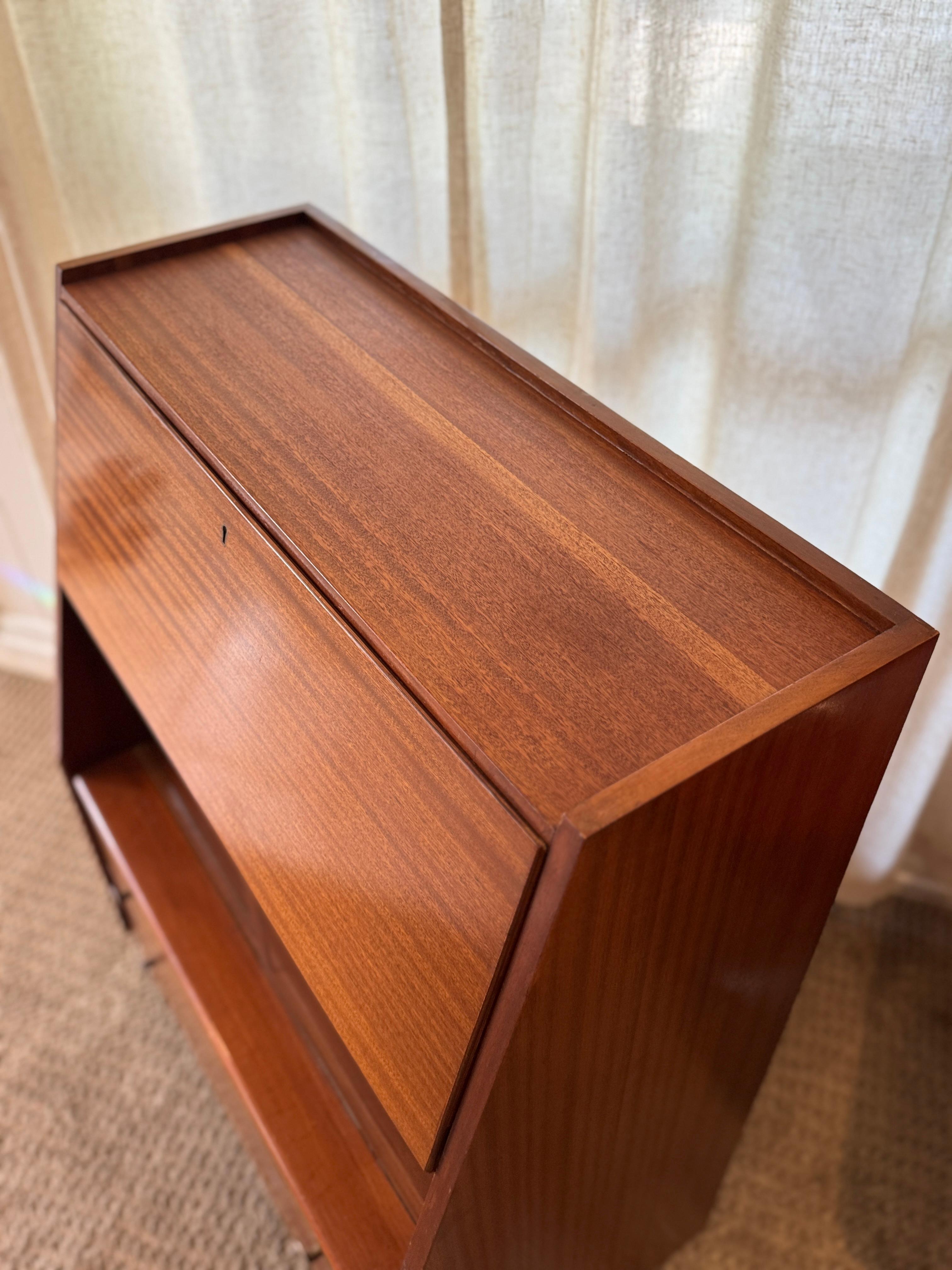 Meuble de bureau moderne du milieu du siècle dernier, fabriqué par Lebus, vers les années 1960. en vente 6