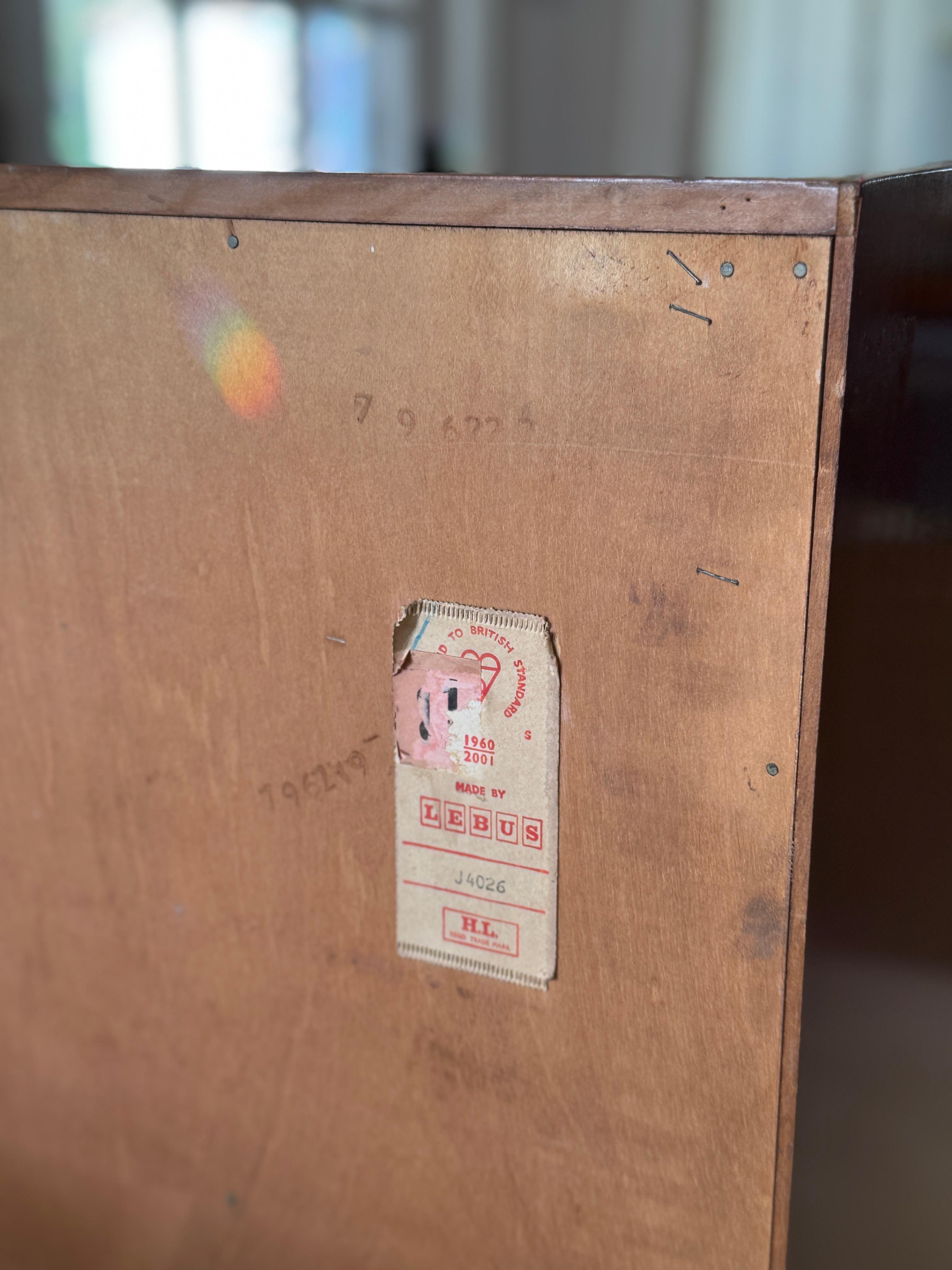 Européen Meuble de bureau moderne du milieu du siècle dernier, fabriqué par Lebus, vers les années 1960. en vente