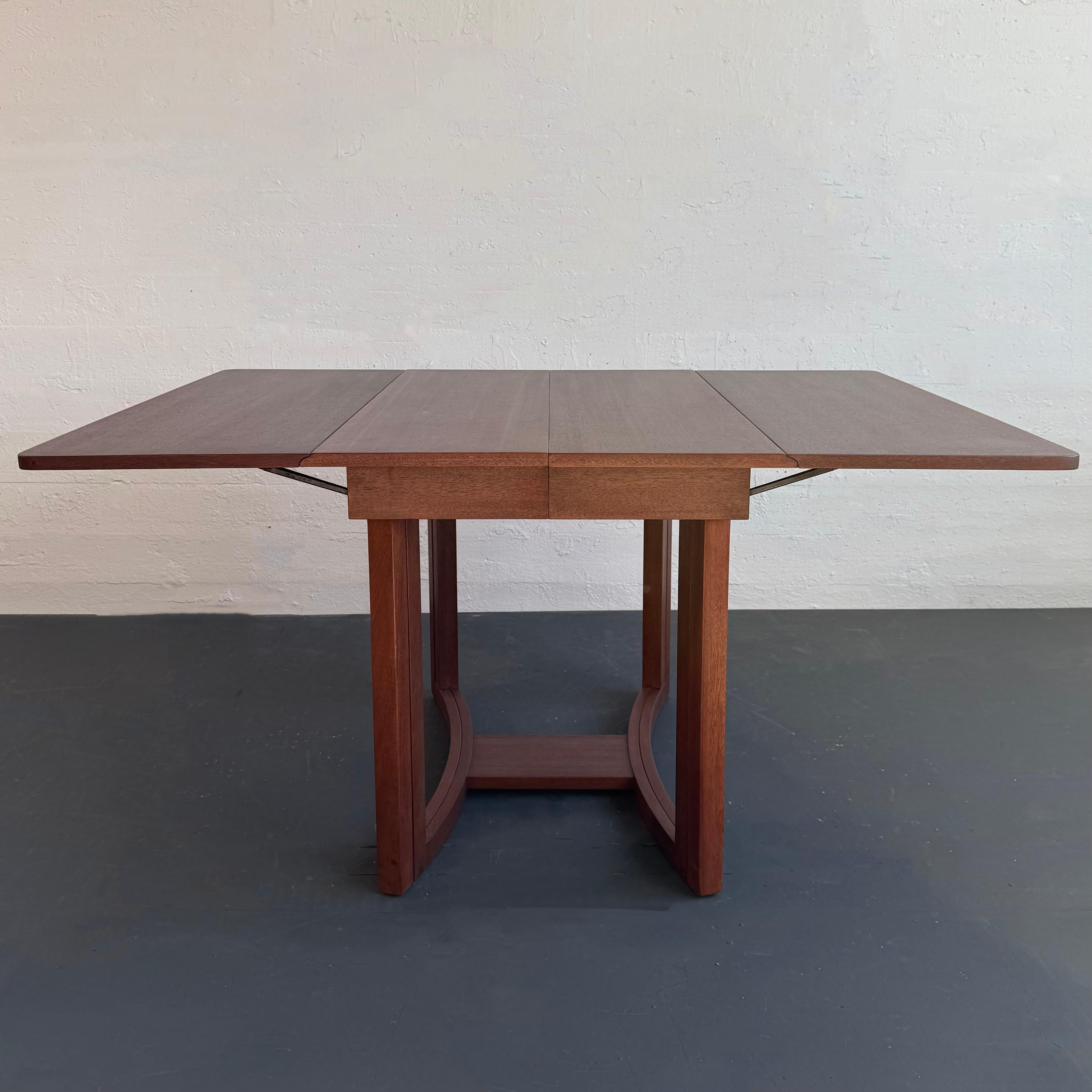 20ième siècle Table de salle à manger à feuilles tombantes, The MODERN, AT&T Robsjohn-Gibbings en vente