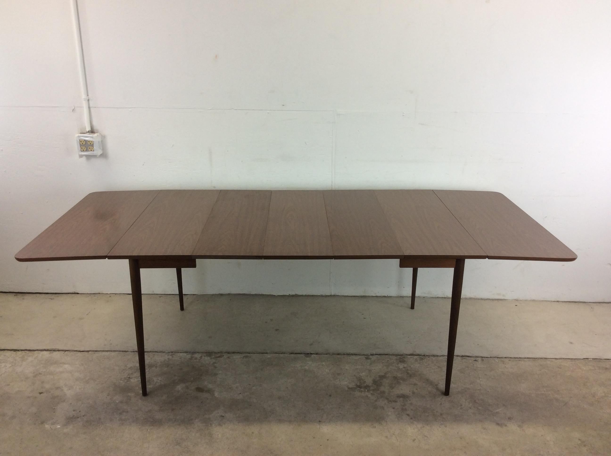 Mid-Century Modern Drop Leaf Dining Table with 3 Leafs For Sale 8