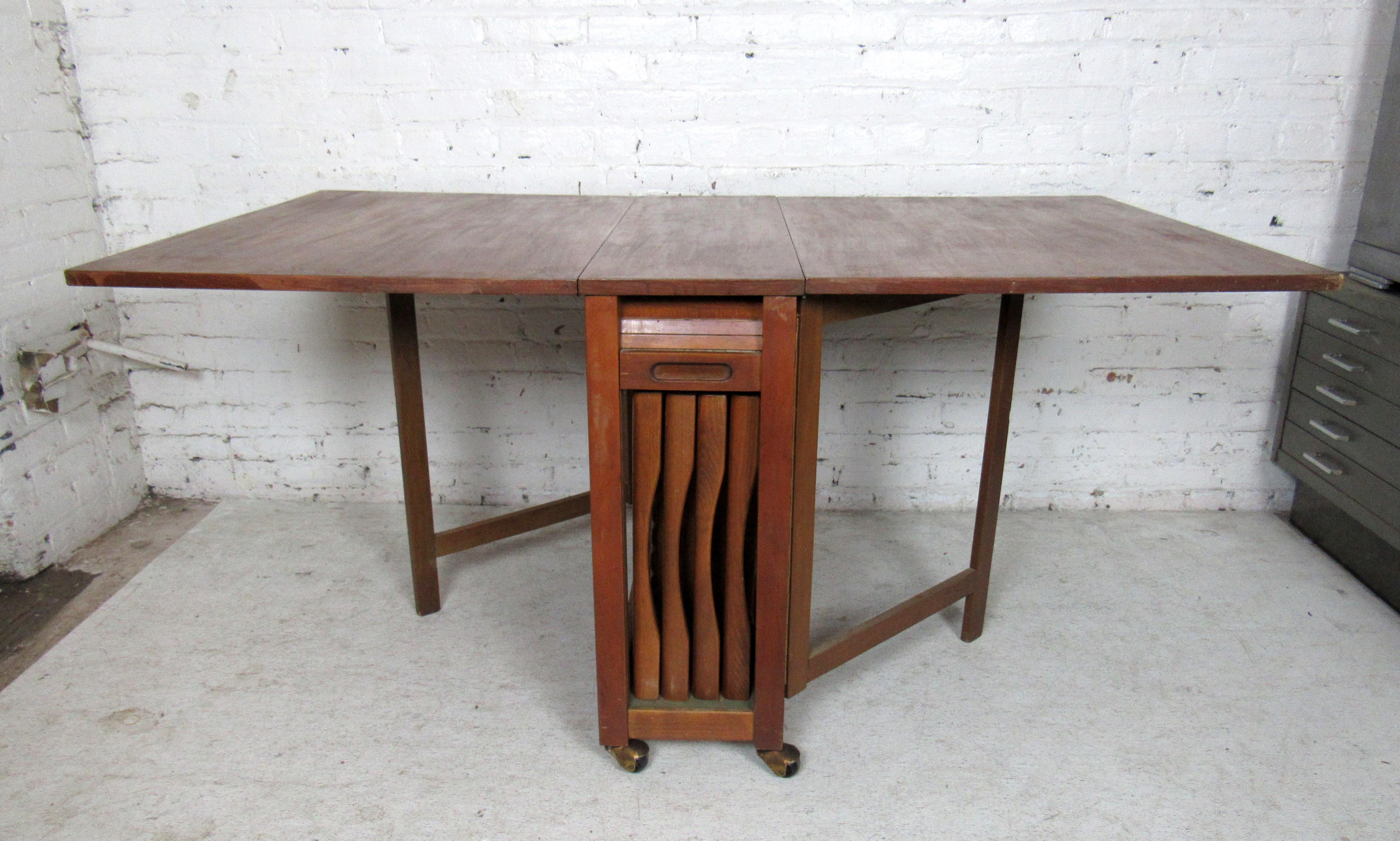 Walnut Mid-Century Modern Drop-Leaf Table